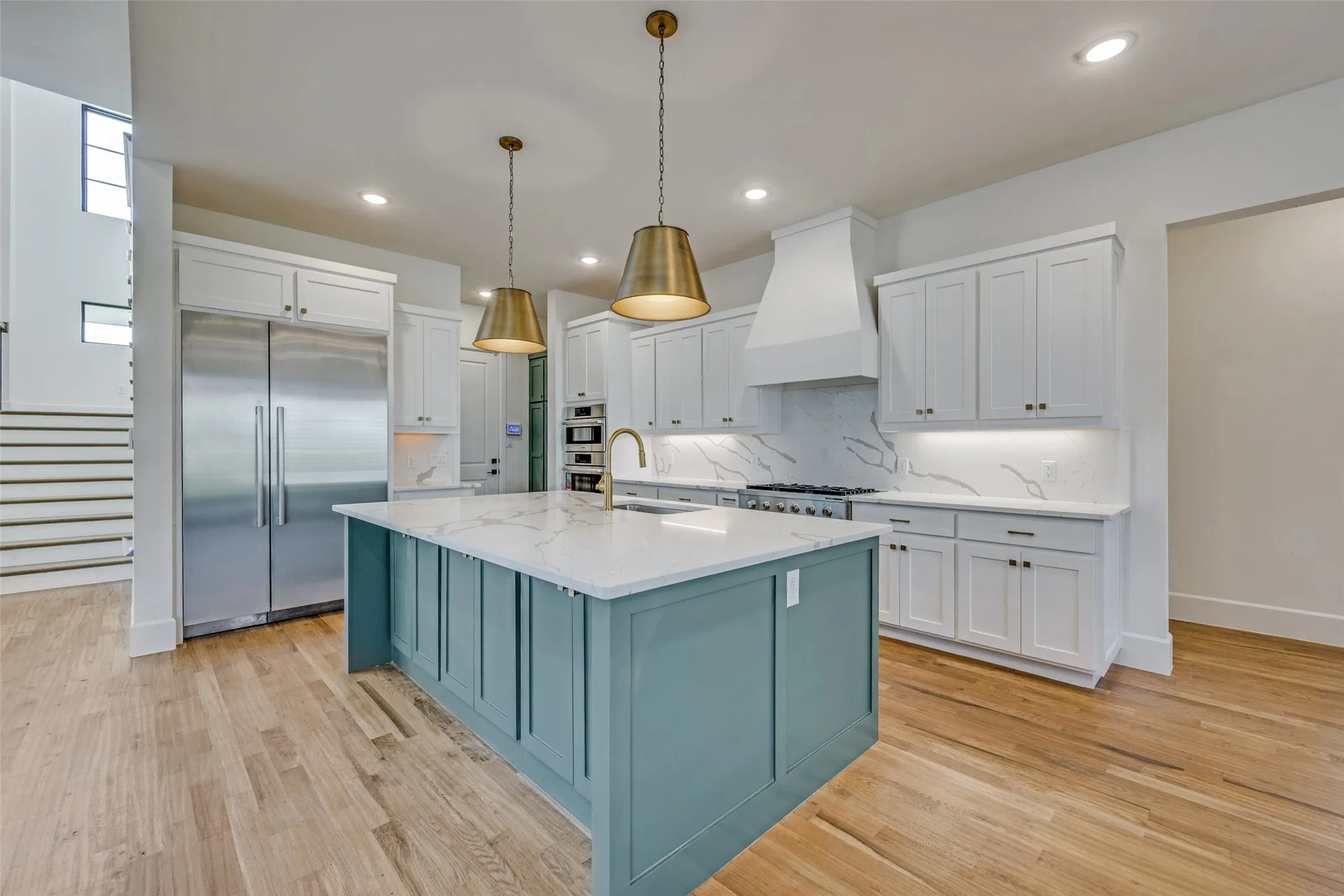 Single Family Residence For Sale in Tarrant County , 9704 Latour Court, Fort Worth, Texas 76126, 5 Bedroom, 5 Bathroom, 3 Garage spaces, 4,005 Sqft, built in 2021, mls#21410410, Real Estate Agent in Fort Worth, Homes For Sale in Tarrant county, Homes For Sale in Fort Worth, Realtor in Fort Worth Texas, Real Estate Brokerage Independent Realty Texas, Luminita Cordes Realtor