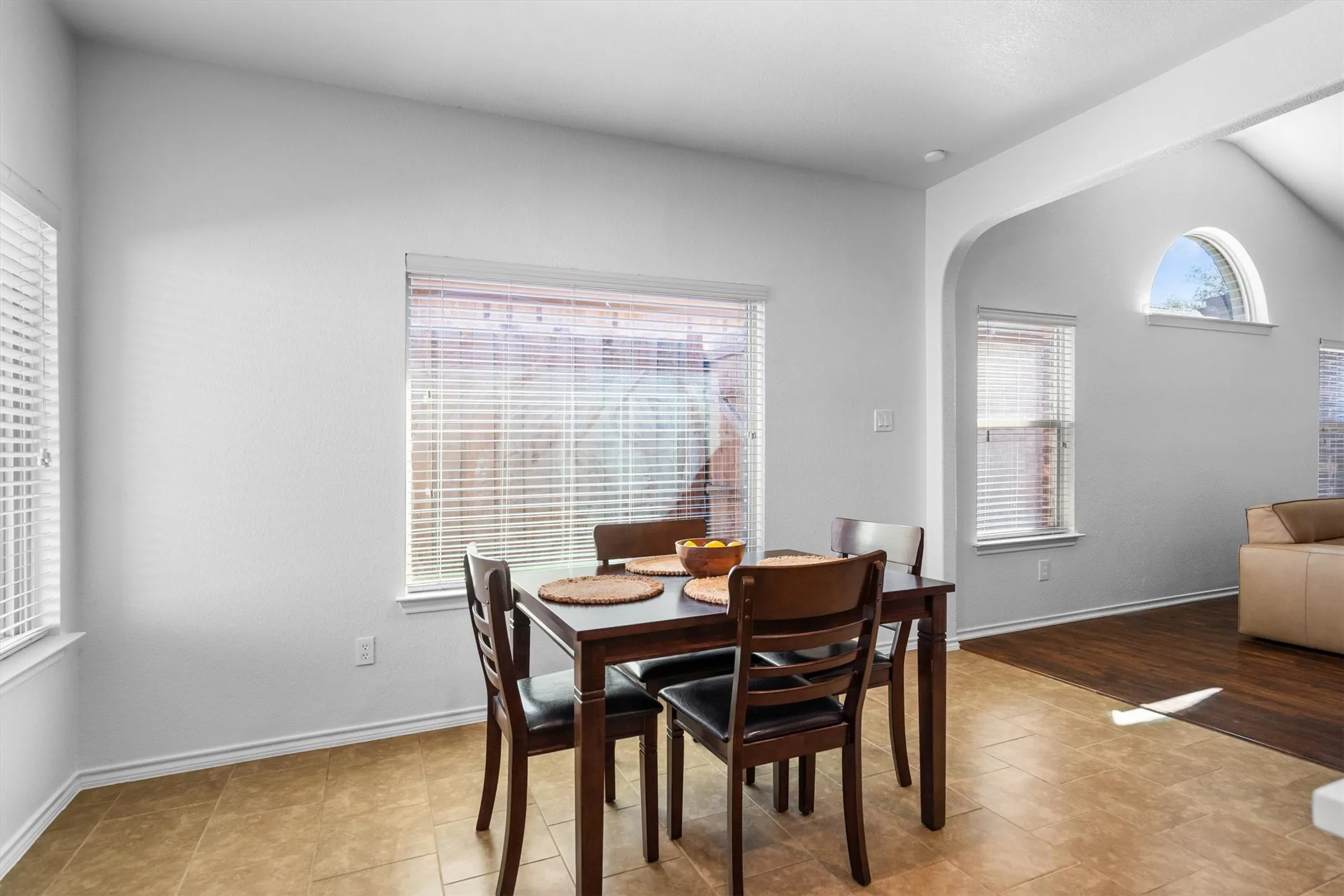 Single Family Residence For Sale in Tarrant County , 4033 Lazy River Ranch Road, Fort Worth, Texas 76262, 3 Bedroom, 2 Bathroom, 2 Garage spaces, 1,808 Sqft, built in 2013, mls#21411762, Real Estate Agent in Fort Worth, Homes For Sale in Tarrant county, Homes For Sale in Fort Worth, Realtor in Fort Worth Texas, Real Estate Brokerage Independent Realty Texas, Luminita Cordes Realtor