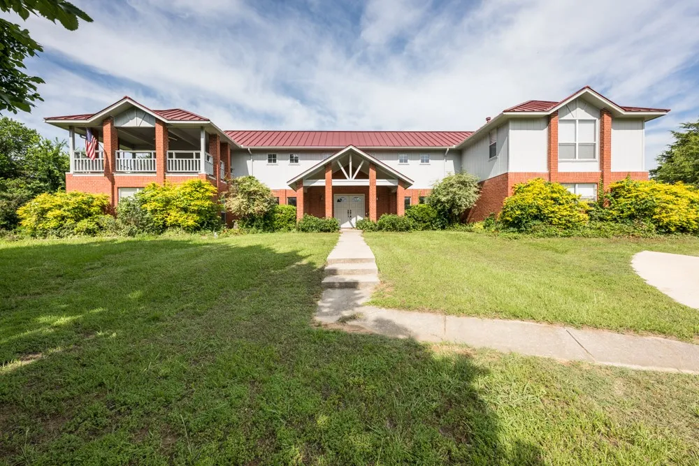 Single Family Residence For Sale in Denton County , 9554 David Fort Road, Argyle, Texas 76226, 4 Bedroom, 3 Bathroom, 2 Garage spaces, 4,000 Sqft, built in 1996, mls#21418326, Real Estate Agent in Argyle, Homes For Sale in Denton county, Homes For Sale in Argyle, Realtor in Argyle Texas, Real Estate Brokerage Independent Realty Texas, Luminita Cordes Realtor