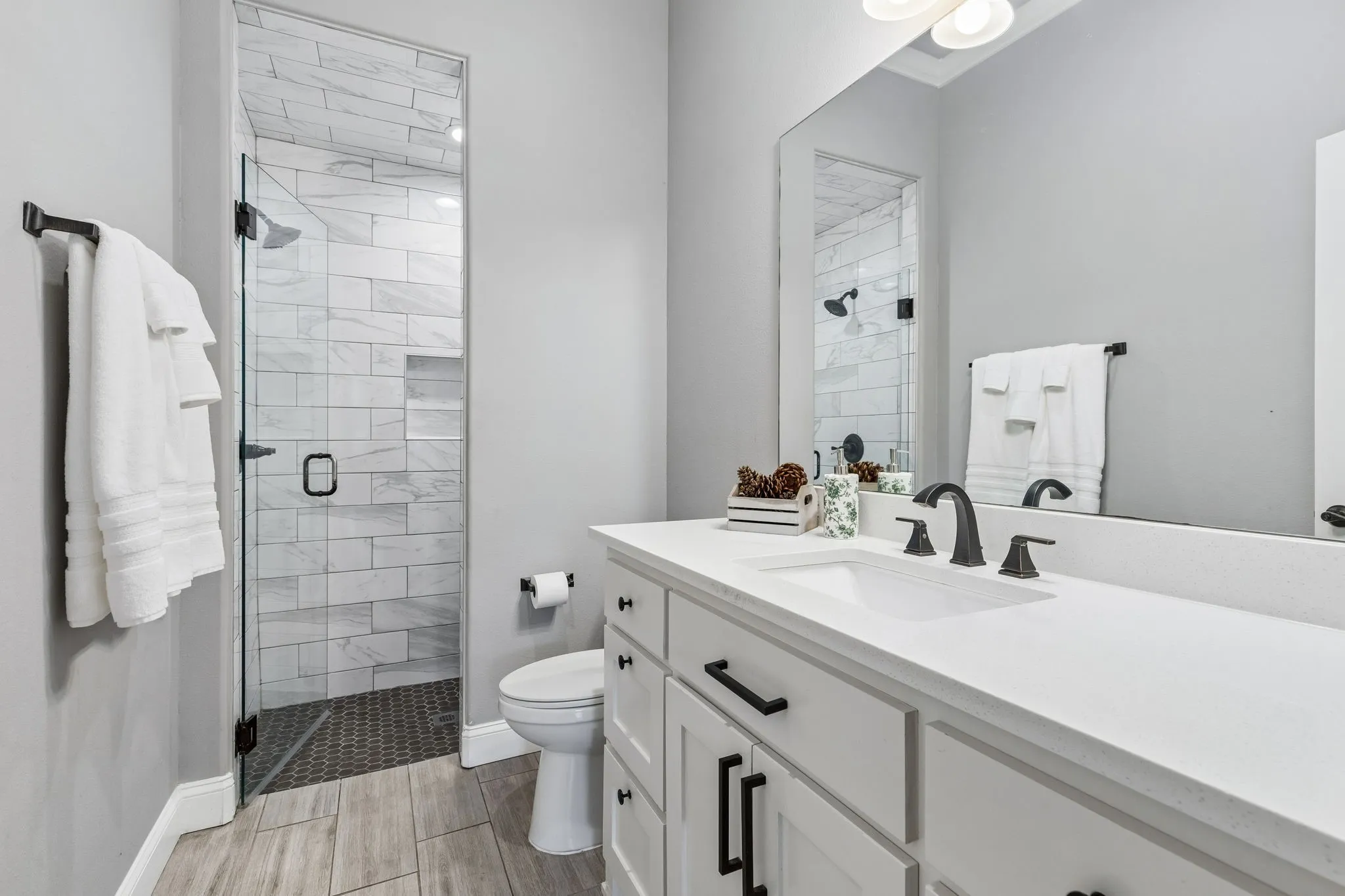 Single Family Residence For Rent in Denton County , 101 Sycamore Lane, Roanoke, Texas 76262, 3 Bedroom, 3 Bathroom, 3 Garage spaces, 2,319 Sqft, built in 2019, mls#21418442, Real Estate Agent in Roanoke, Homes For Rent in Denton county, Homes For Rent in Roanoke, Realtor in Roanoke Texas, Real Estate Brokerage Independent Realty Texas, Luminita Cordes Realtor