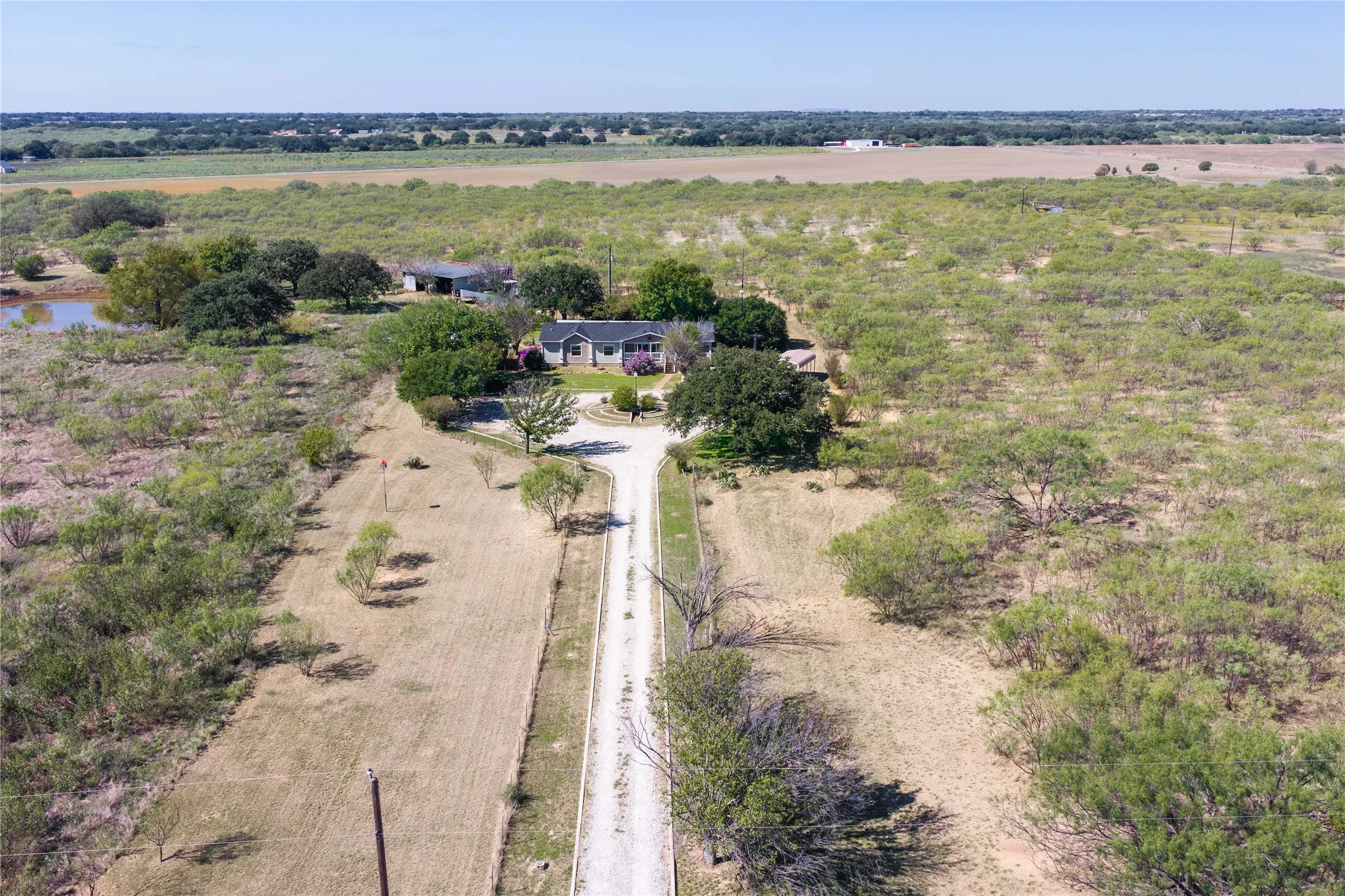 Mobile Home For Sale in Brown County , 1700 County Road 153, Brownwood, Texas 76801, 3 Bedroom, 2 Bathroom, Garage spaces, 2,376 Sqft, built in 2001, mls#21415783, Real Estate Agent in Brownwood, Homes For Sale in Brown county, Homes For Sale in Brownwood, Realtor in Brownwood Texas, Real Estate Brokerage Independent Realty Texas, Luminita Cordes Realtor