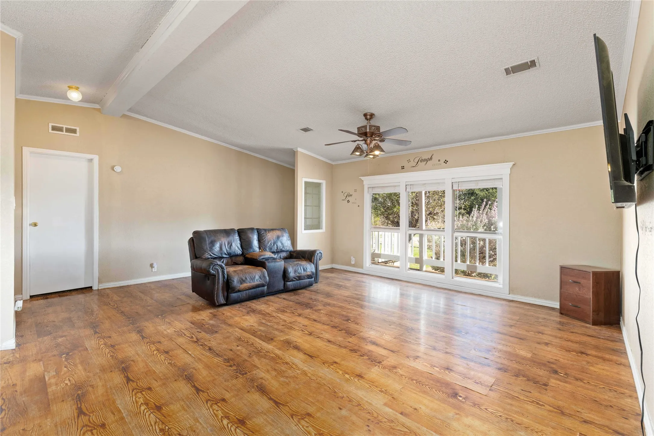 Mobile Home For Sale in Brown County , 1700 County Road 153, Brownwood, Texas 76801, 3 Bedroom, 2 Bathroom, Garage spaces, 2,376 Sqft, built in 2001, mls#21415783, Real Estate Agent in Brownwood, Homes For Sale in Brown county, Homes For Sale in Brownwood, Realtor in Brownwood Texas, Real Estate Brokerage Independent Realty Texas, Luminita Cordes Realtor
