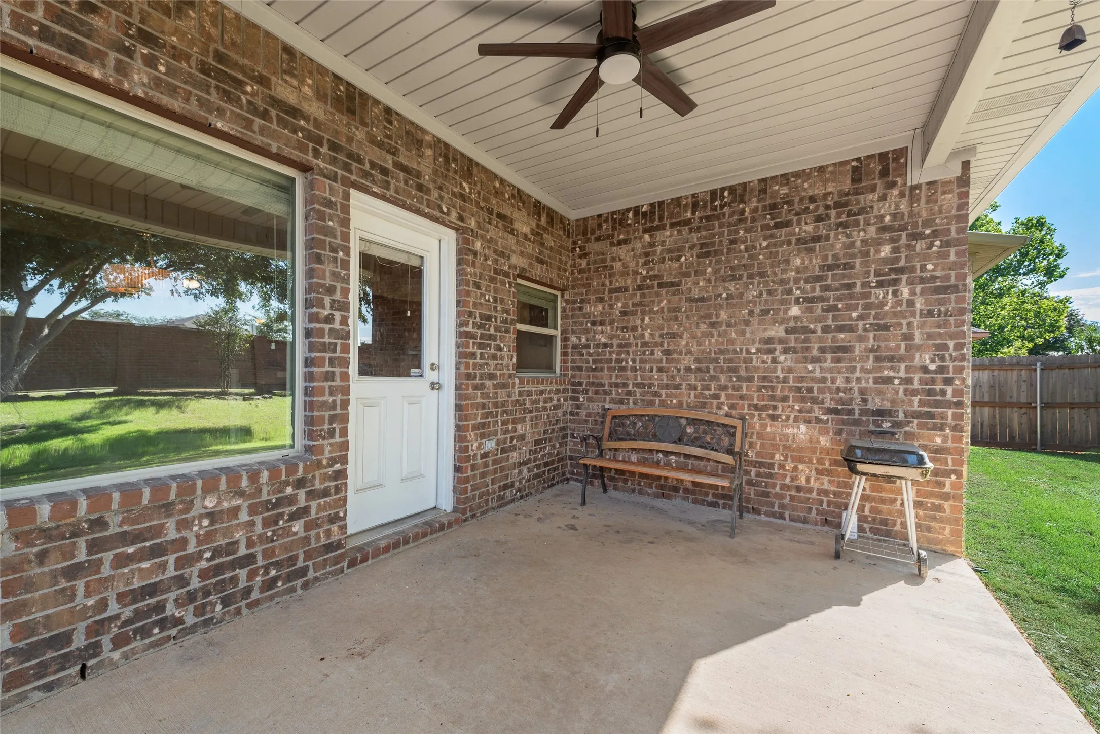 Single Family Residence For Sale in Denton County , 3101 Buckthorn Lane, Denton, Texas 76226, 3 Bedroom, 2 Bathroom, 2 Garage spaces, 1,828 Sqft, built in 2013, mls#21417343, Real Estate Agent in Denton, Homes For Sale in Denton county, Homes For Sale in Denton, Realtor in Denton Texas, Real Estate Brokerage Independent Realty Texas, Luminita Cordes Realtor