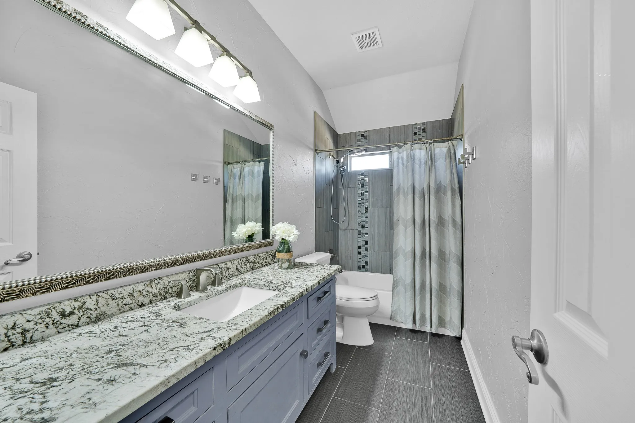 Single Family Residence For Sale in Collin County , 1410 Macrae Court, Allen, Texas 75013, 4 Bedroom, 3 Bathroom, 2 Garage spaces, 2,378 Sqft, built in 1999, mls#21415403, Real Estate Agent in Allen, Homes For Sale in Collin county, Homes For Sale in Allen, Realtor in Allen Texas, Real Estate Brokerage Independent Realty Texas, Luminita Cordes Realtor