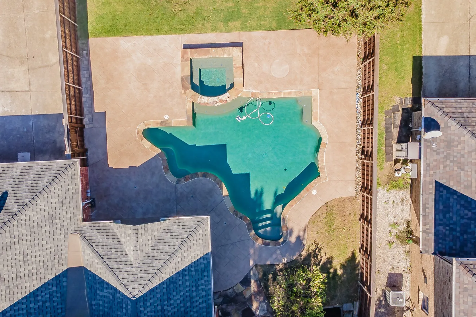 Single Family Residence For Sale in Collin County , 1410 Macrae Court, Allen, Texas 75013, 4 Bedroom, 3 Bathroom, 2 Garage spaces, 2,378 Sqft, built in 1999, mls#21415403, Real Estate Agent in Allen, Homes For Sale in Collin county, Homes For Sale in Allen, Realtor in Allen Texas, Real Estate Brokerage Independent Realty Texas, Luminita Cordes Realtor
