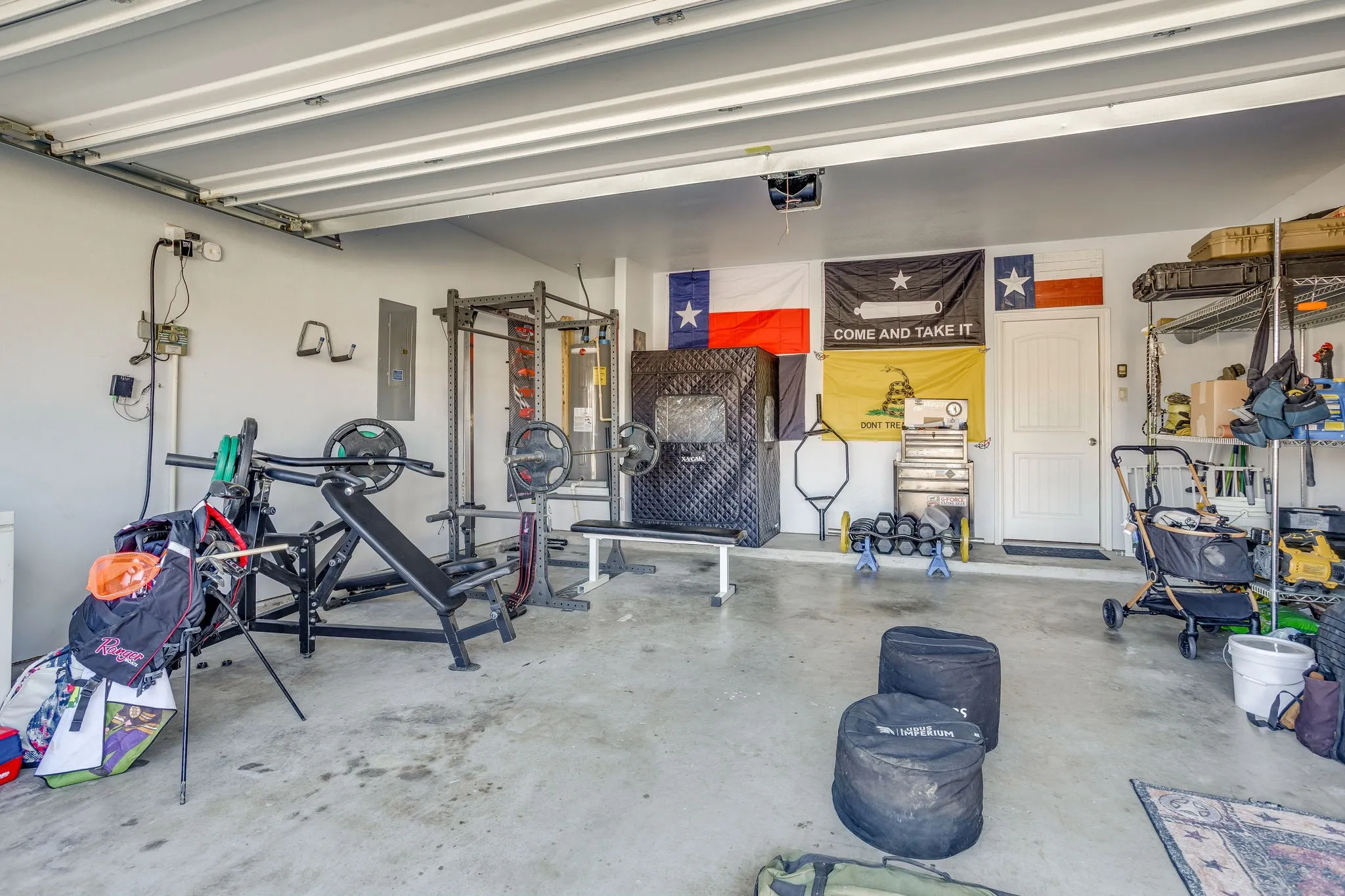 Single Family Residence For Sale in Denton County , 5124 Meadow Lane, Krum, Texas 76249, 4 Bedroom, 3 Bathroom, 2 Garage spaces, 2,393 Sqft, built in 2013, mls#21417927, Real Estate Agent in Krum, Homes For Sale in Denton county, Homes For Sale in Krum, Realtor in Krum Texas, Real Estate Brokerage Independent Realty Texas, Luminita Cordes Realtor