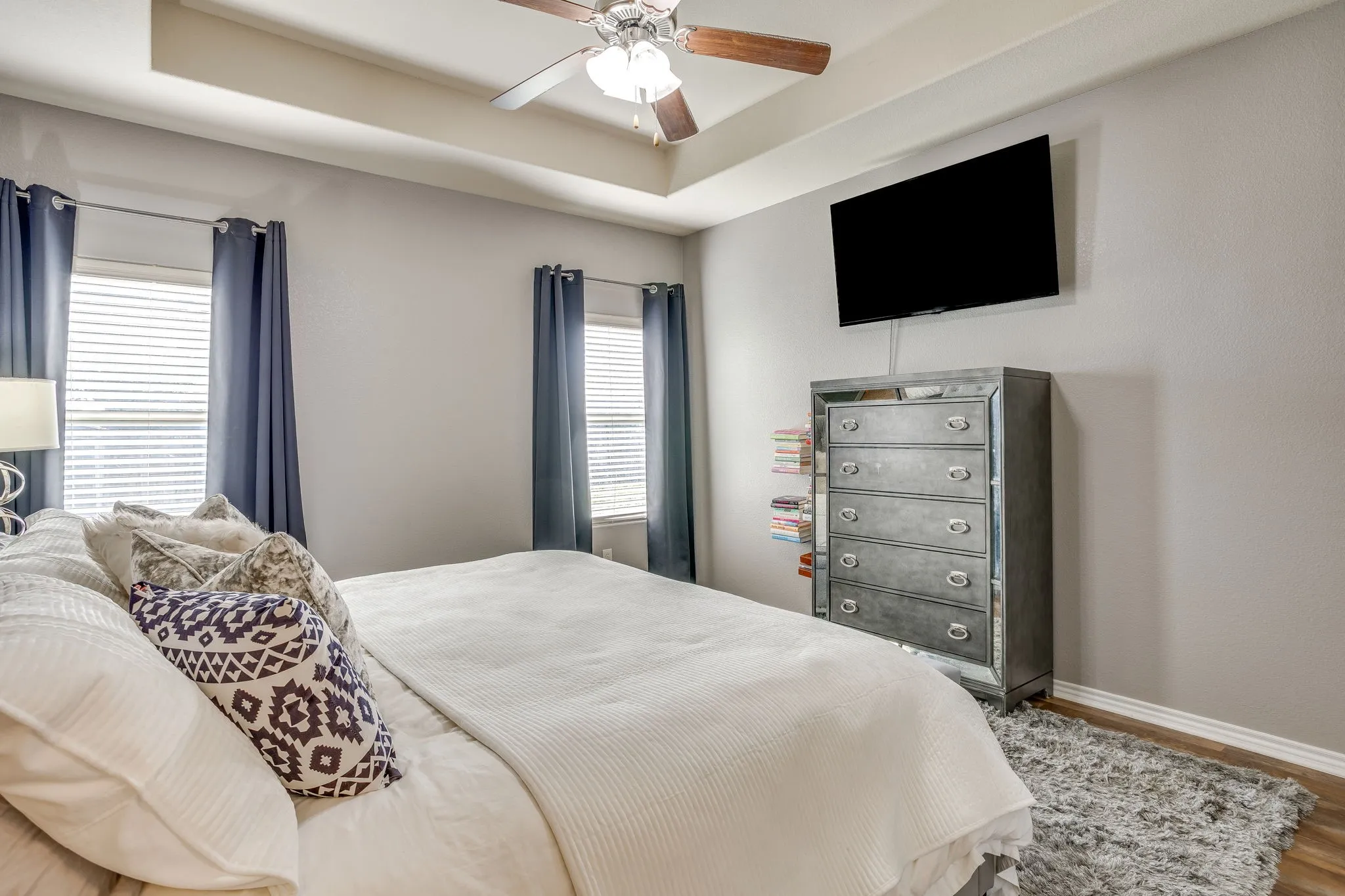 Single Family Residence For Sale in Denton County , 5124 Meadow Lane, Krum, Texas 76249, 4 Bedroom, 3 Bathroom, 2 Garage spaces, 2,393 Sqft, built in 2013, mls#21417927, Real Estate Agent in Krum, Homes For Sale in Denton county, Homes For Sale in Krum, Realtor in Krum Texas, Real Estate Brokerage Independent Realty Texas, Luminita Cordes Realtor