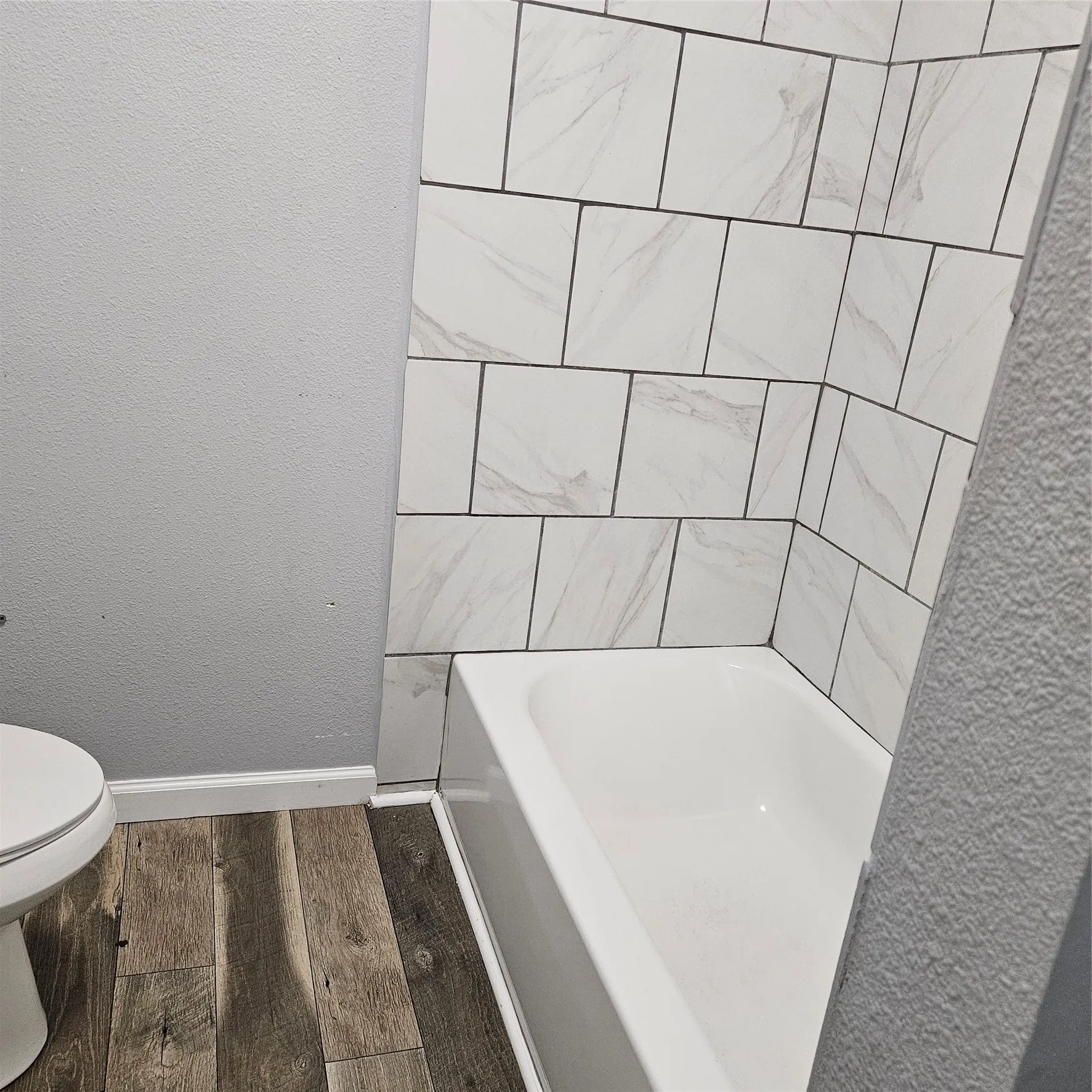 Single Family Residence For Rent in Hunt County , 4218 Stonewall Street, Greenville, Texas 75401, 2 Bedroom, 2 Bathroom, Garage spaces, 1,300 Sqft, built in 1940, mls#21418644, Real Estate Agent in Greenville, Homes For Rent in Hunt county, Homes For Rent in Greenville, Realtor in Greenville Texas, Real Estate Brokerage Independent Realty Texas, Luminita Cordes Realtor