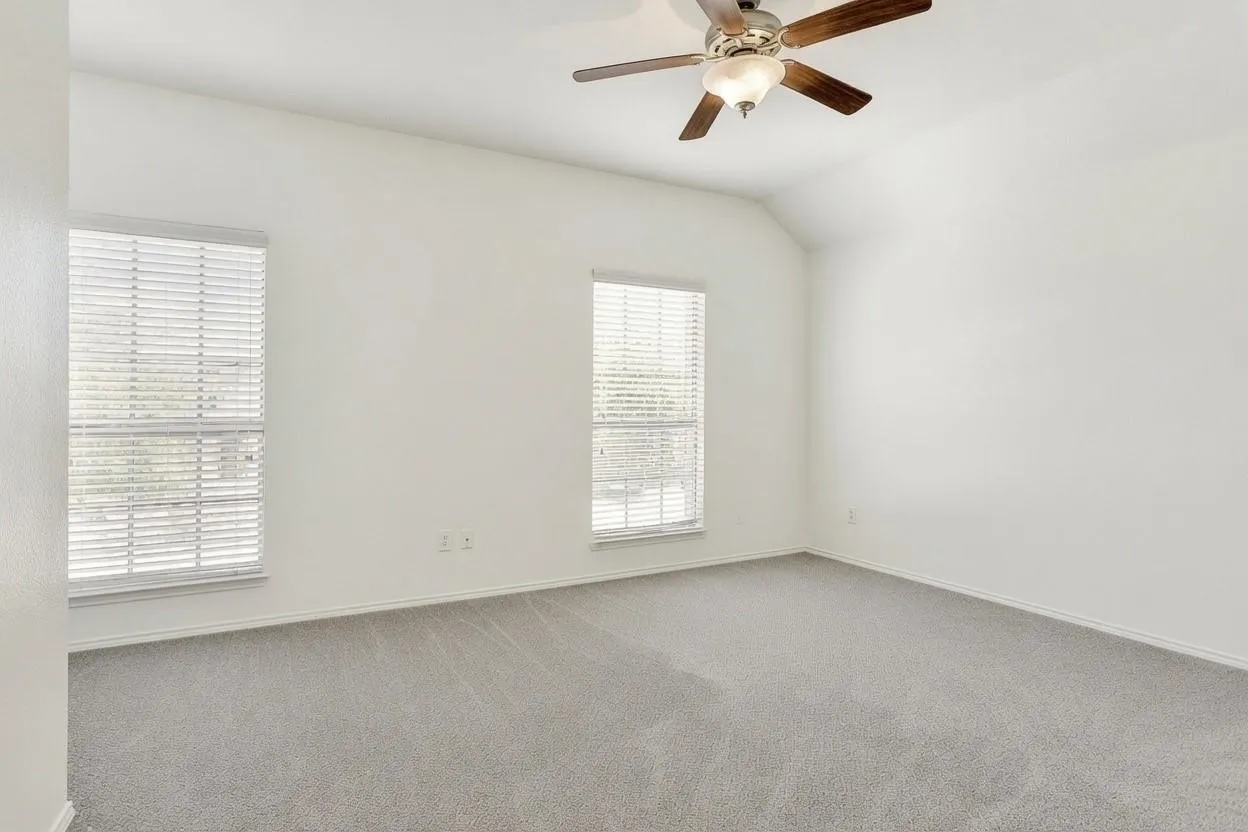 Single Family Residence For Sale in Denton County , 15712 Ringdove Court, Fort Worth, Texas 76262, 4 Bedroom, 3 Bathroom, 2 Garage spaces, 2,912 Sqft, built in 2007, mls#21418646, Real Estate Agent in Fort Worth, Homes For Sale in Denton county, Homes For Sale in Fort Worth, Realtor in Fort Worth Texas, Real Estate Brokerage Independent Realty Texas, Luminita Cordes Realtor