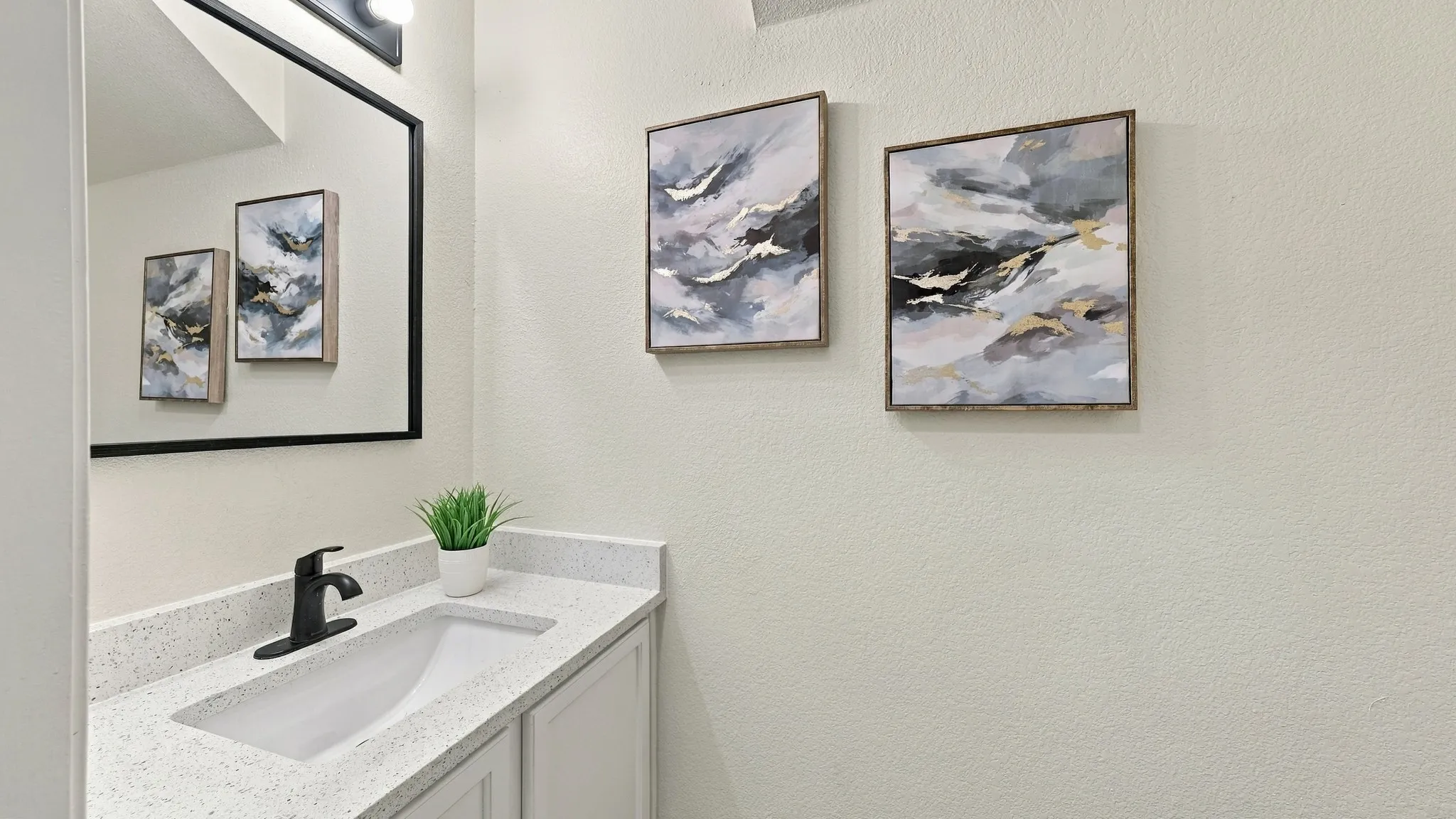 Single Family Residence For Sale in Tarrant County , 7007 Bridlewood Drive, Arlington, Texas 76002, 4 Bedroom, 3 Bathroom, 2 Garage spaces, 2,040 Sqft, built in 1999, mls#21418691, Real Estate Agent in Arlington, Homes For Sale in Tarrant county, Homes For Sale in Arlington, Realtor in Arlington Texas, Real Estate Brokerage Independent Realty Texas, Luminita Cordes Realtor