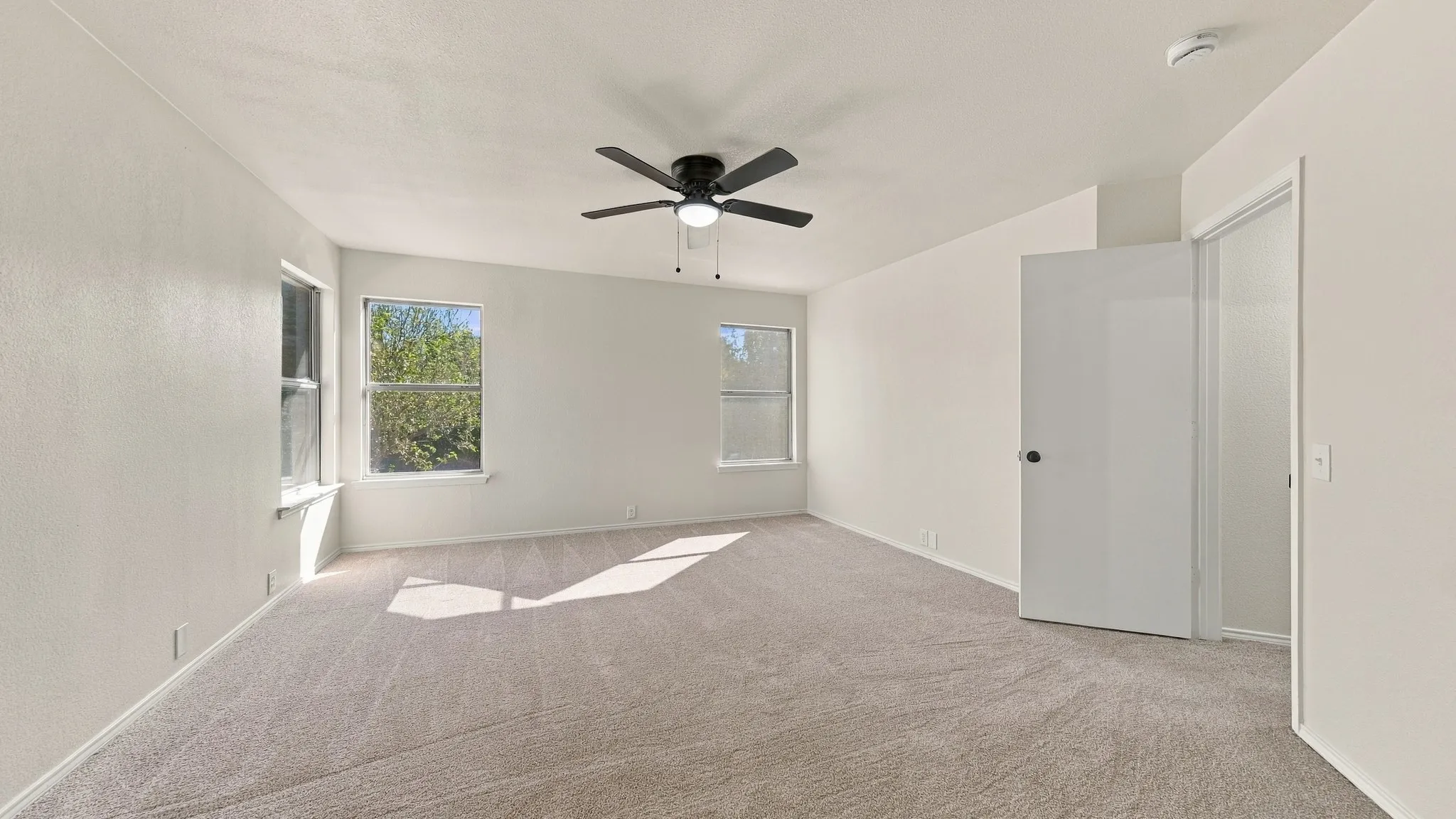 Single Family Residence For Sale in Tarrant County , 7007 Bridlewood Drive, Arlington, Texas 76002, 4 Bedroom, 3 Bathroom, 2 Garage spaces, 2,040 Sqft, built in 1999, mls#21418691, Real Estate Agent in Arlington, Homes For Sale in Tarrant county, Homes For Sale in Arlington, Realtor in Arlington Texas, Real Estate Brokerage Independent Realty Texas, Luminita Cordes Realtor