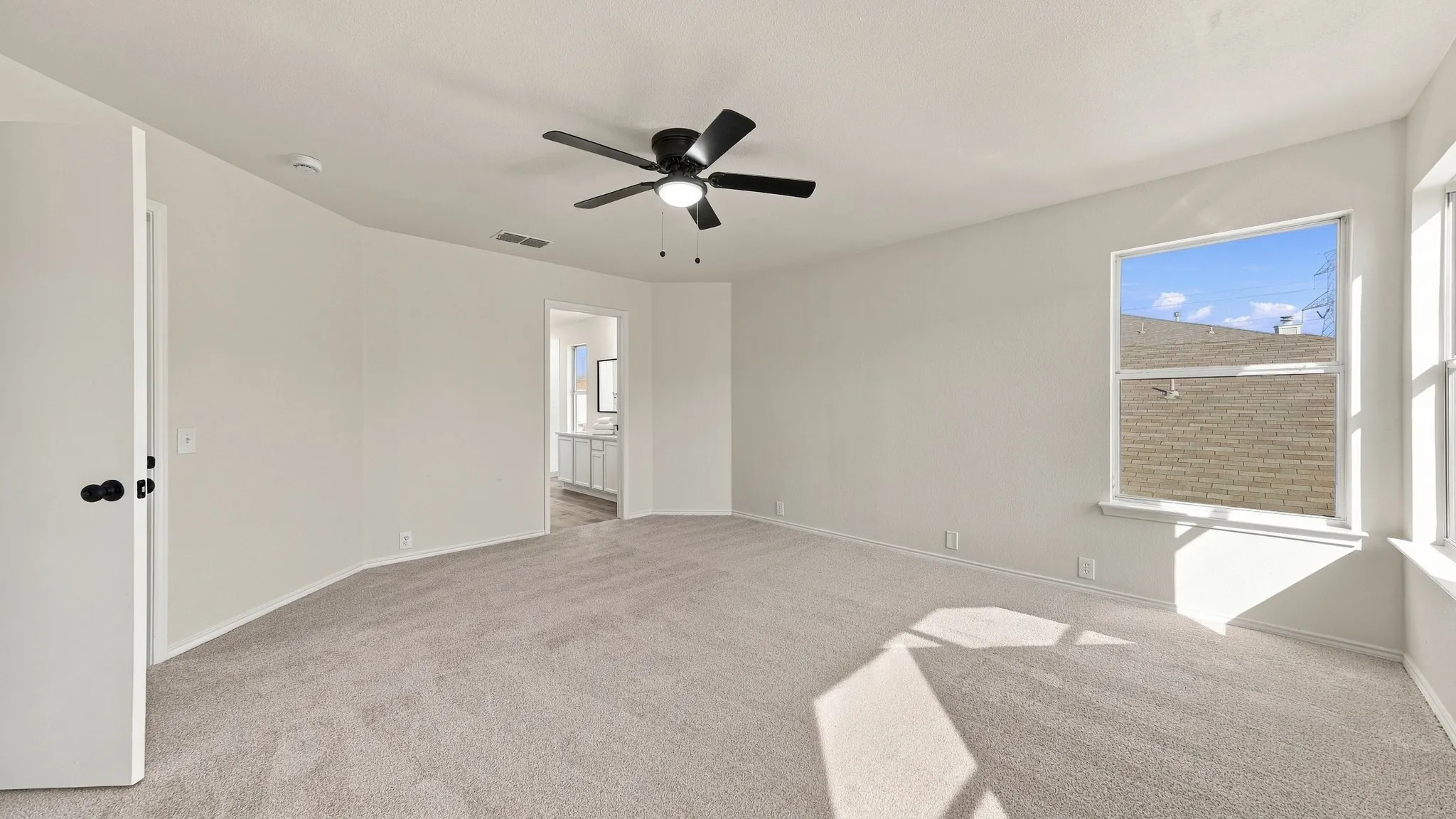 Single Family Residence For Sale in Tarrant County , 7007 Bridlewood Drive, Arlington, Texas 76002, 4 Bedroom, 3 Bathroom, 2 Garage spaces, 2,040 Sqft, built in 1999, mls#21418691, Real Estate Agent in Arlington, Homes For Sale in Tarrant county, Homes For Sale in Arlington, Realtor in Arlington Texas, Real Estate Brokerage Independent Realty Texas, Luminita Cordes Realtor