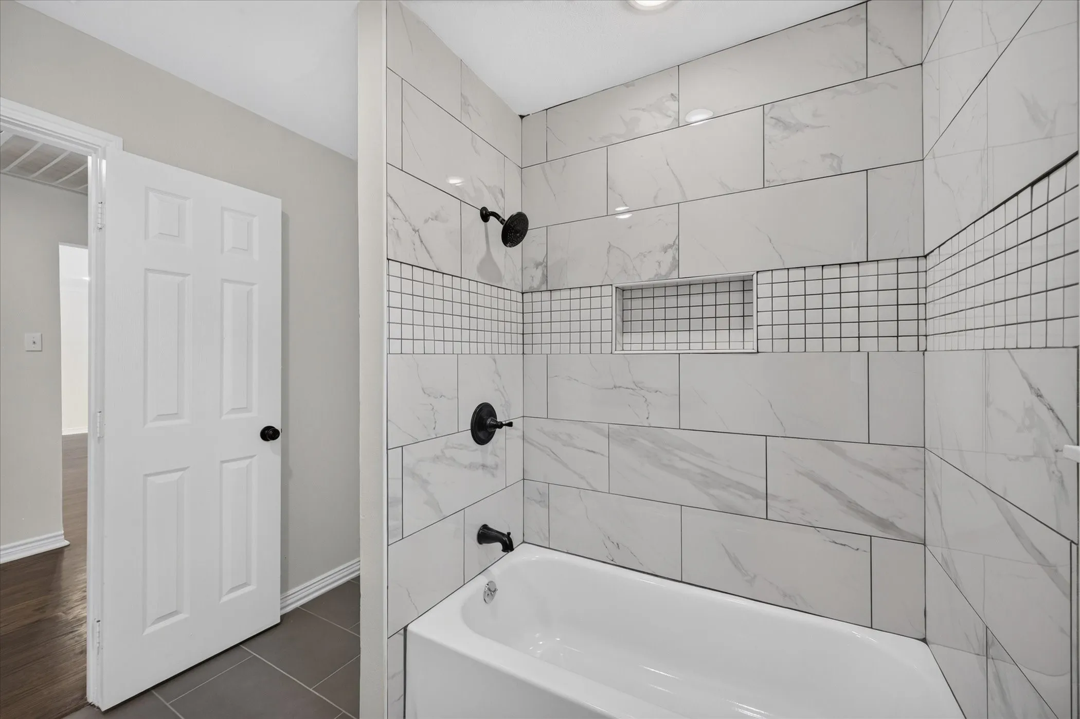 Single Family Residence For Sale in Dallas County , 721 Owensons Drive, Dallas, Texas 75224, 3 Bedroom, 2 Bathroom, Garage spaces, 1,648 Sqft, built in 1954, mls#21418320, Real Estate Agent in Dallas, Homes For Sale in Dallas county, Homes For Sale in Dallas, Realtor in Dallas Texas, Real Estate Brokerage Independent Realty Texas, Luminita Cordes Realtor