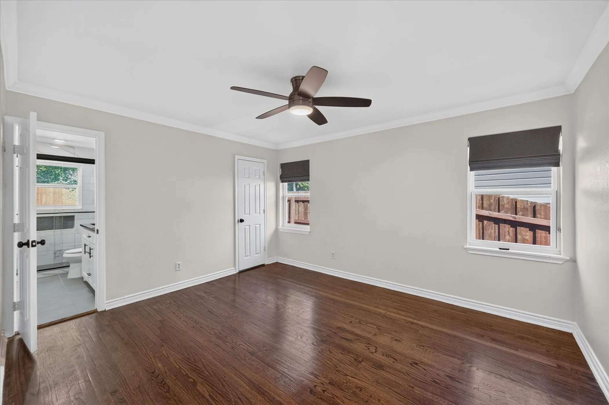 Single Family Residence For Sale in Dallas County , 721 Owensons Drive, Dallas, Texas 75224, 3 Bedroom, 2 Bathroom, Garage spaces, 1,648 Sqft, built in 1954, mls#21418320, Real Estate Agent in Dallas, Homes For Sale in Dallas county, Homes For Sale in Dallas, Realtor in Dallas Texas, Real Estate Brokerage Independent Realty Texas, Luminita Cordes Realtor