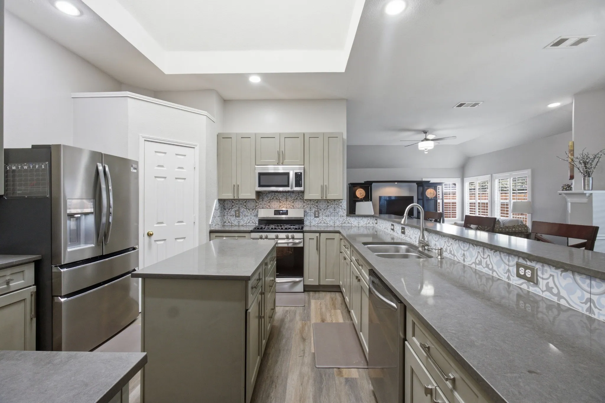 Single Family Residence For Sale in Dallas County , 10112 Norman Court, Irving, Texas 75063, 4 Bedroom, 2 Bathroom, 2 Garage spaces, 2,141 Sqft, built in 1994, mls#21411423, Real Estate Agent in Irving, Homes For Sale in Dallas county, Homes For Sale in Irving, Realtor in Irving Texas, Real Estate Brokerage Independent Realty Texas, Luminita Cordes Realtor