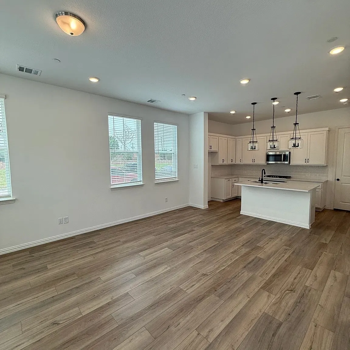 Single Family Residence For Rent in Tarrant County , 4201 Ruth Road, North Richland Hills, Texas 76180, 3 Bedroom, 3 Bathroom, 2 Garage spaces, 1,650 Sqft, built in 2026, mls#21418495, Real Estate Agent in North Richland Hills, Homes For Rent in Tarrant county, Homes For Rent in North Richland Hills, Realtor in North Richland Hills Texas, Real Estate Brokerage Independent Realty Texas, Luminita Cordes Realtor