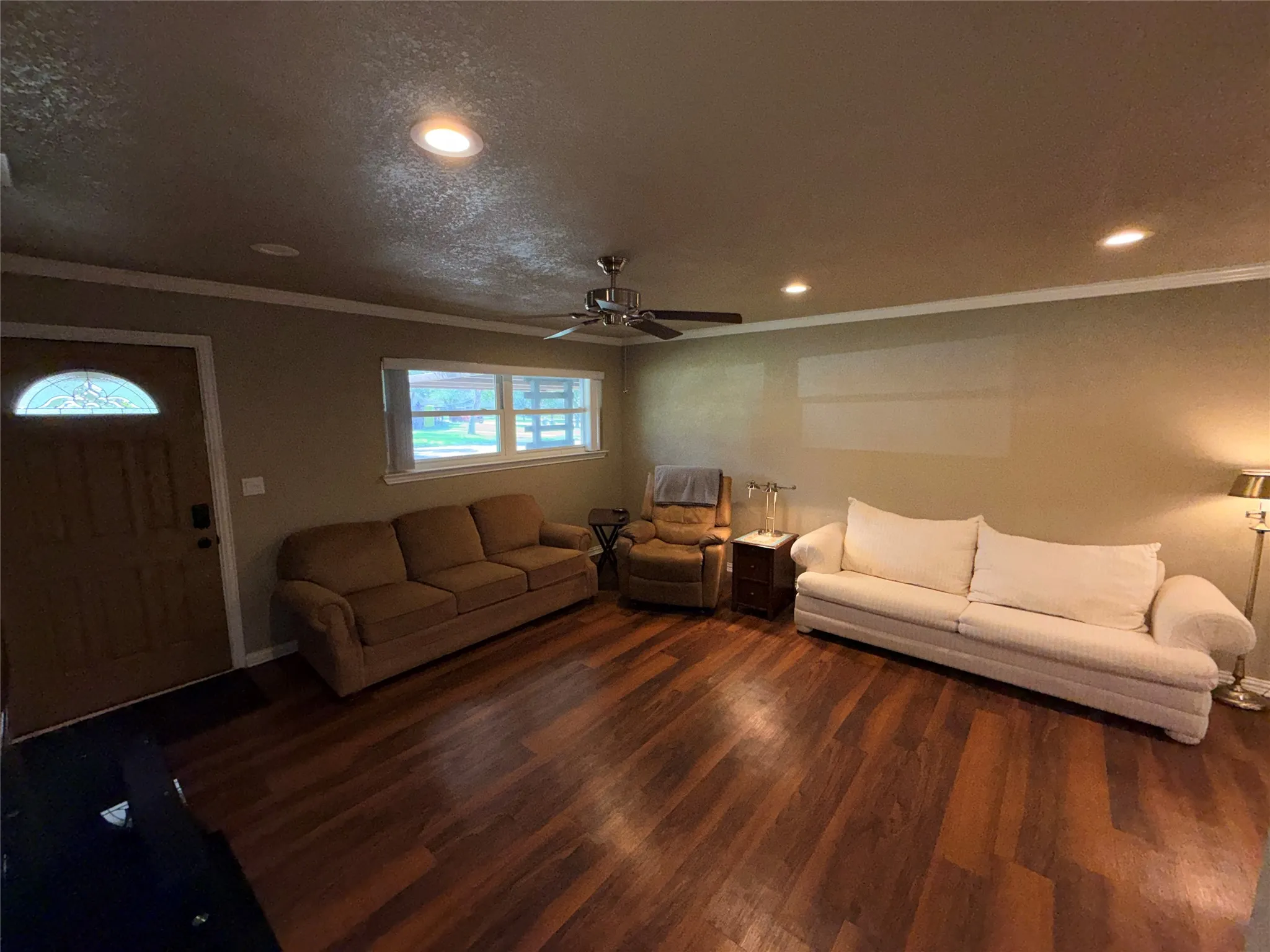 Single Family Residence For Sale in Young County , 1405 Thompson Drive, Graham, Texas 76450, 3 Bedroom, 2 Bathroom, 2 Garage spaces, 1,494 Sqft, built in 1959, mls#21418457, Real Estate Agent in Graham, Homes For Sale in Young county, Homes For Sale in Graham, Realtor in Graham Texas, Real Estate Brokerage Independent Realty Texas, Luminita Cordes Realtor