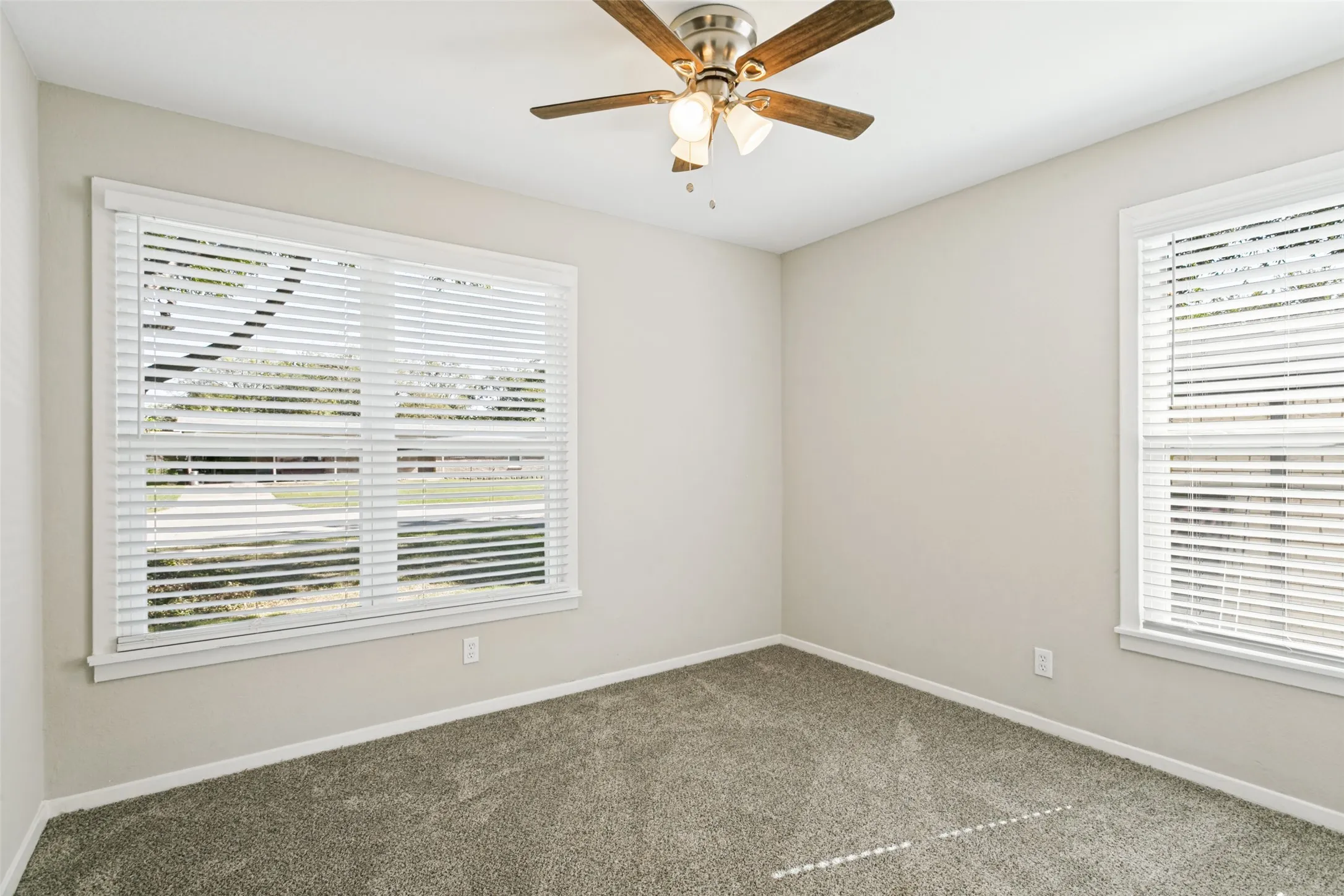 Single Family Residence For Sale in Tarrant County , 4333 Mackey Drive, North Richland Hills, Texas 76180, 4 Bedroom, 2 Bathroom, 2 Garage spaces, 1,914 Sqft, built in 1955, mls#21418868, Real Estate Agent in North Richland Hills, Homes For Sale in Tarrant county, Homes For Sale in North Richland Hills, Realtor in North Richland Hills Texas, Real Estate Brokerage Independent Realty Texas, Luminita Cordes Realtor