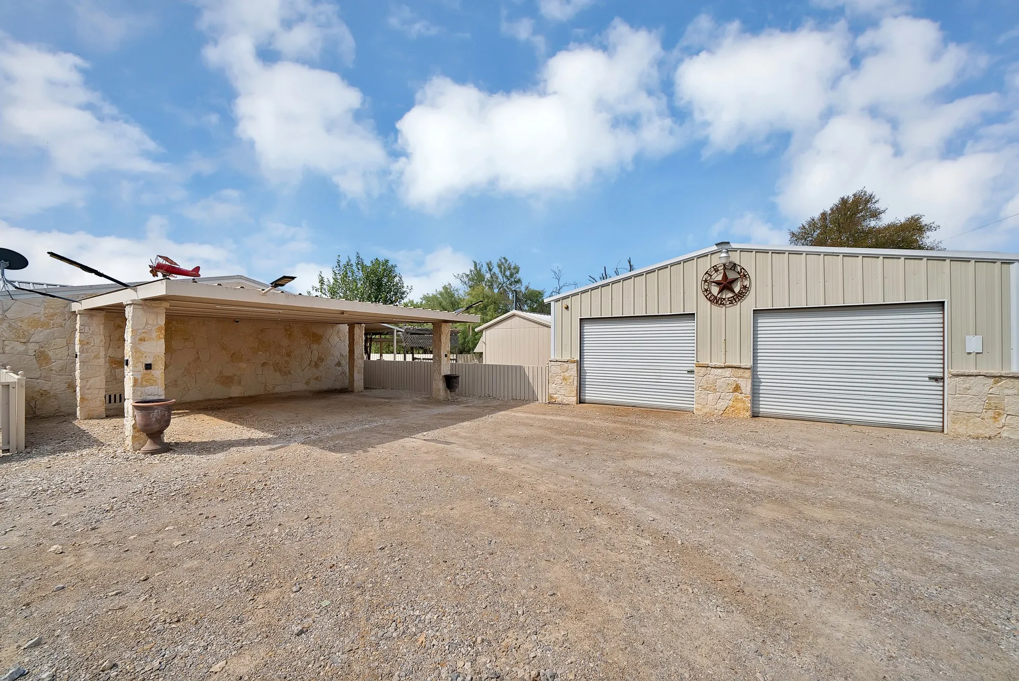 Triplex For Sale in Palo Pinto County , 462 Halsell Road, Mineral Wells, Texas 76067, 8 Bedroom, 9 Bathroom, 5 Garage spaces, 0 Sqft, built in 2008, mls#21418862, Real Estate Agent in Mineral Wells, Homes For Sale in Palo Pinto county, Homes For Sale in Mineral Wells, Realtor in Mineral Wells Texas, Real Estate Brokerage Independent Realty Texas, Luminita Cordes Realtor