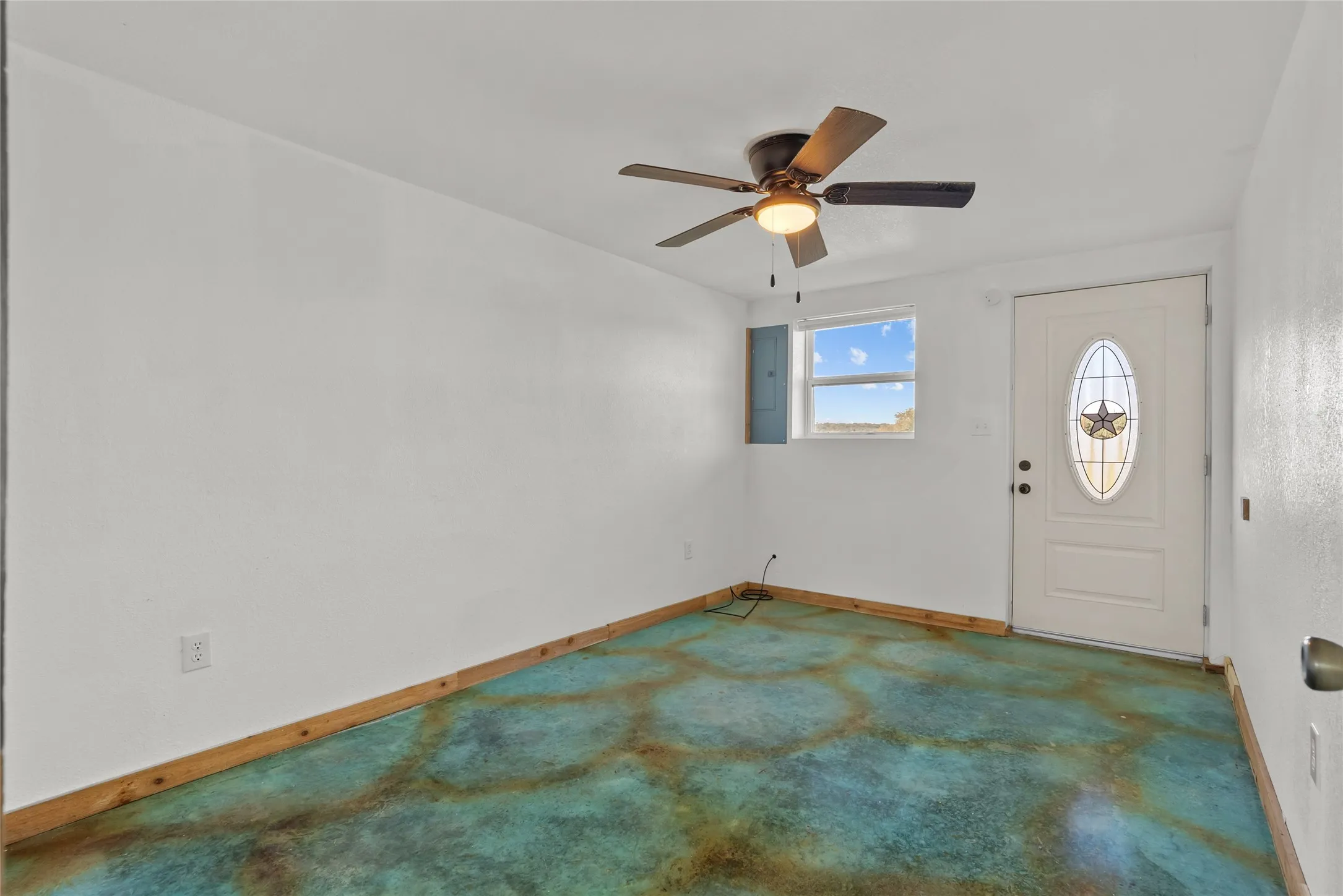 Triplex For Sale in Palo Pinto County , 462 Halsell Road, Mineral Wells, Texas 76067, 8 Bedroom, 9 Bathroom, 5 Garage spaces, 0 Sqft, built in 2008, mls#21418862, Real Estate Agent in Mineral Wells, Homes For Sale in Palo Pinto county, Homes For Sale in Mineral Wells, Realtor in Mineral Wells Texas, Real Estate Brokerage Independent Realty Texas, Luminita Cordes Realtor