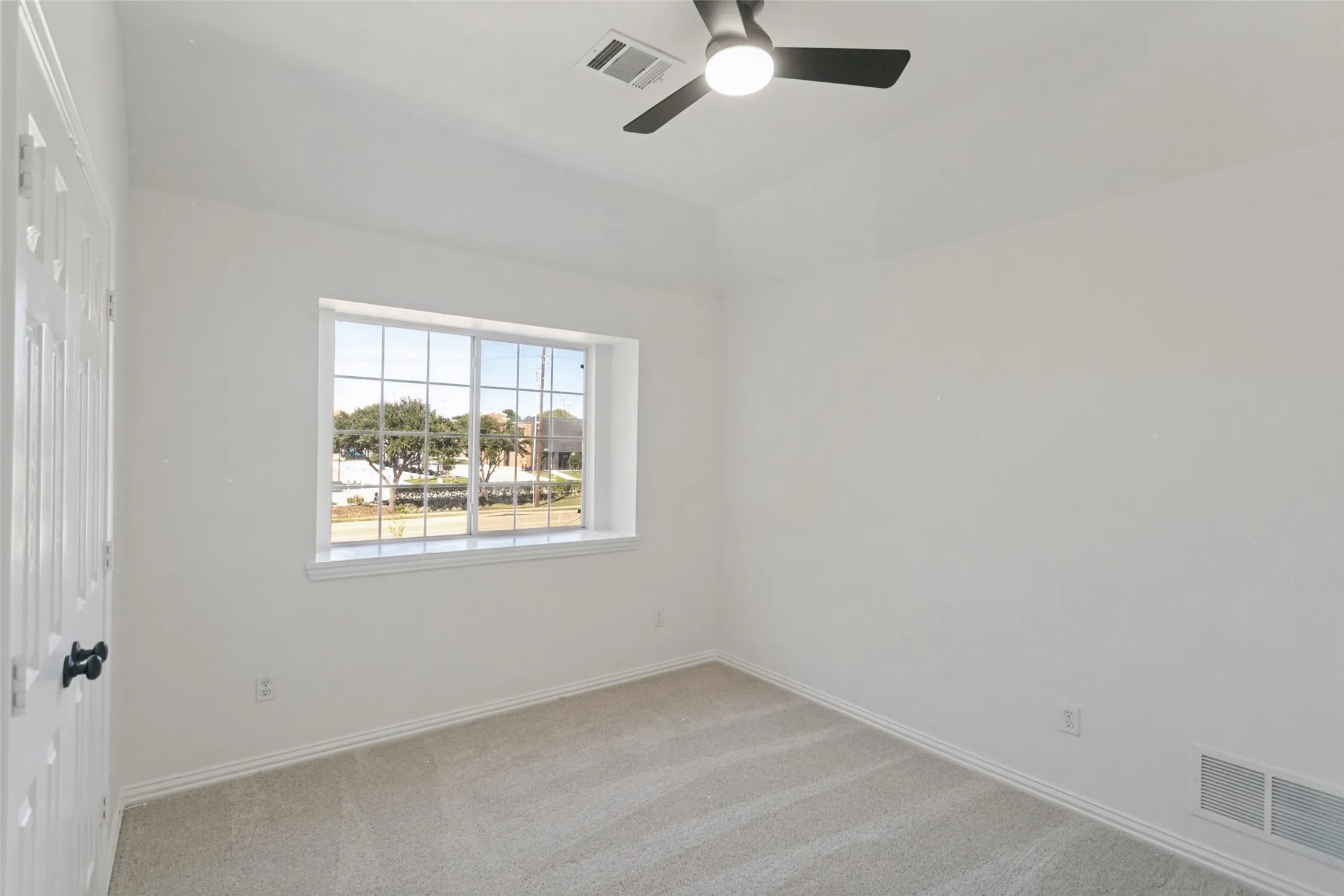 Single Family Residence For Rent in Collin County , 101 Fontana Court, Allen, Texas 75013, 3 Bedroom, 3 Bathroom, 2 Garage spaces, 2,197 Sqft, built in 1996, mls#21418854, Real Estate Agent in Allen, Homes For Rent in Collin county, Homes For Rent in Allen, Realtor in Allen Texas, Real Estate Brokerage Independent Realty Texas, Luminita Cordes Realtor