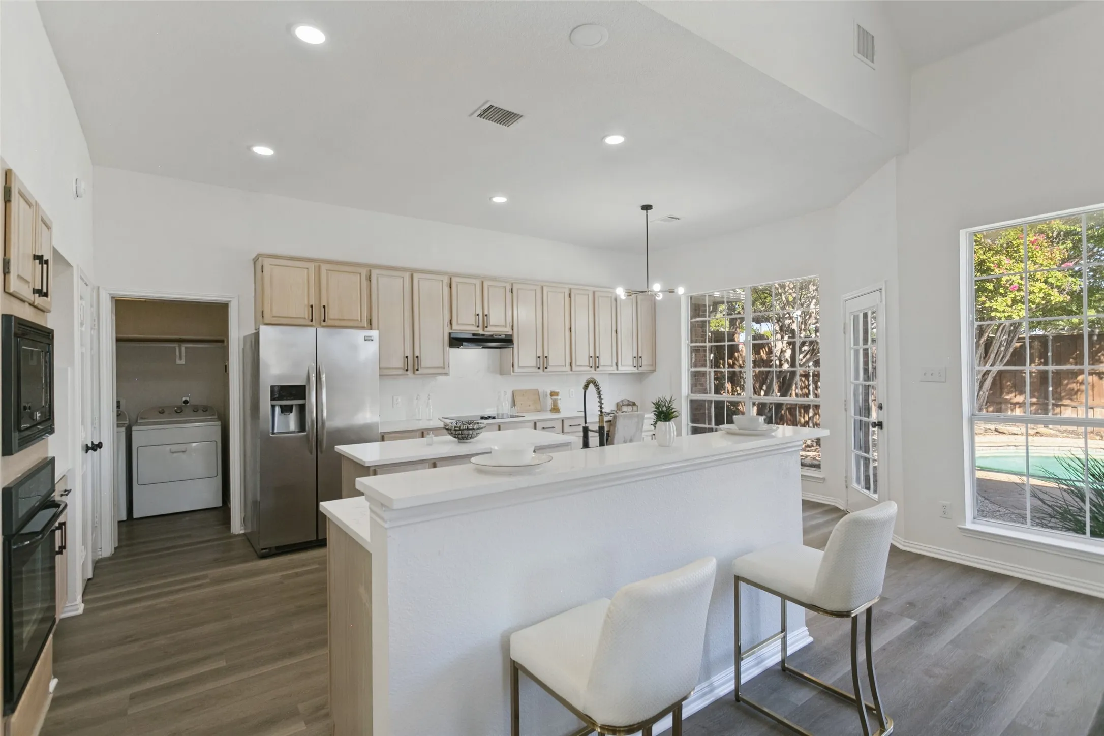 Single Family Residence For Rent in Collin County , 101 Fontana Court, Allen, Texas 75013, 3 Bedroom, 3 Bathroom, 2 Garage spaces, 2,197 Sqft, built in 1996, mls#21418854, Real Estate Agent in Allen, Homes For Rent in Collin county, Homes For Rent in Allen, Realtor in Allen Texas, Real Estate Brokerage Independent Realty Texas, Luminita Cordes Realtor