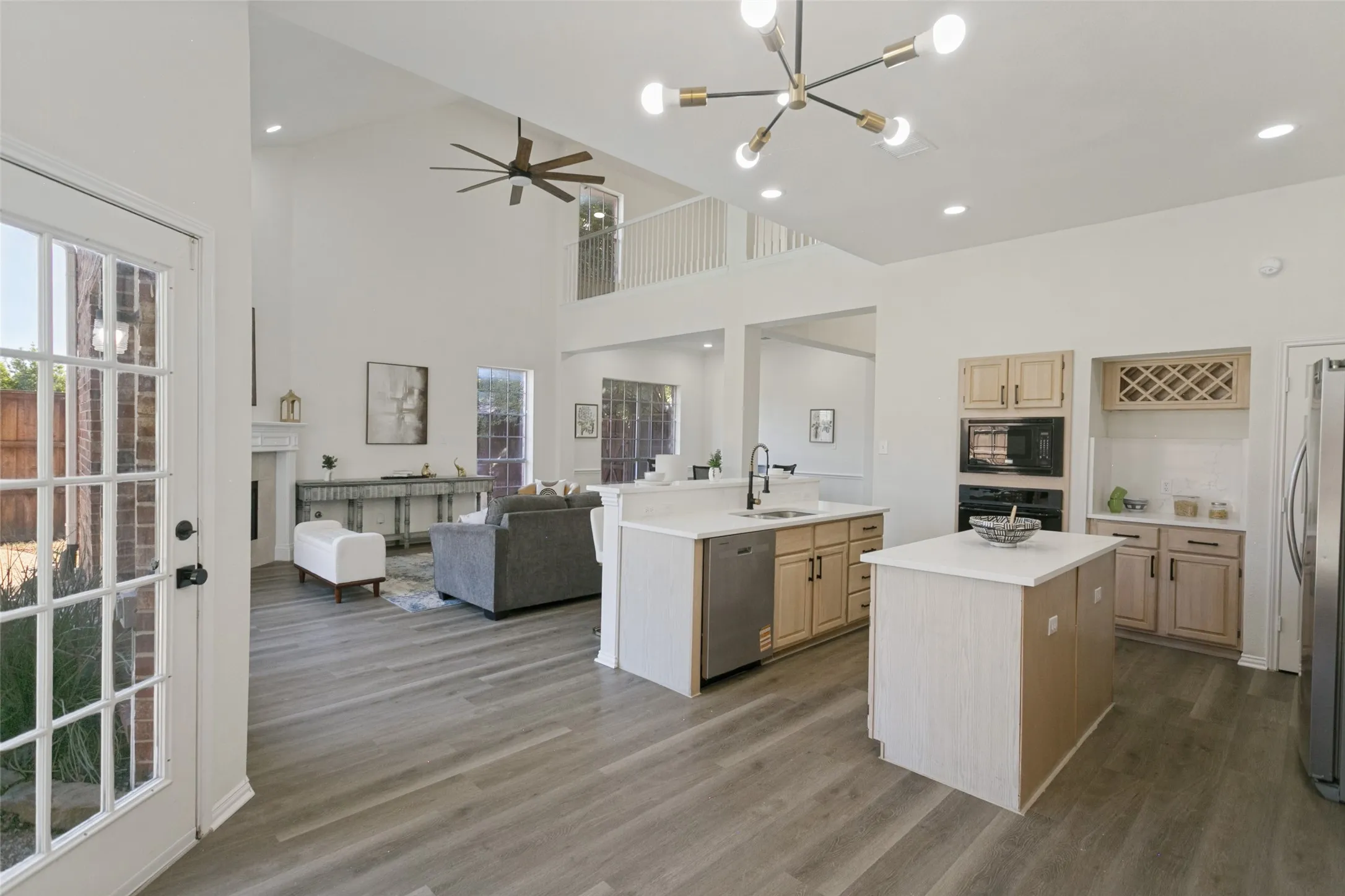 Single Family Residence For Rent in Collin County , 101 Fontana Court, Allen, Texas 75013, 3 Bedroom, 3 Bathroom, 2 Garage spaces, 2,197 Sqft, built in 1996, mls#21418854, Real Estate Agent in Allen, Homes For Rent in Collin county, Homes For Rent in Allen, Realtor in Allen Texas, Real Estate Brokerage Independent Realty Texas, Luminita Cordes Realtor