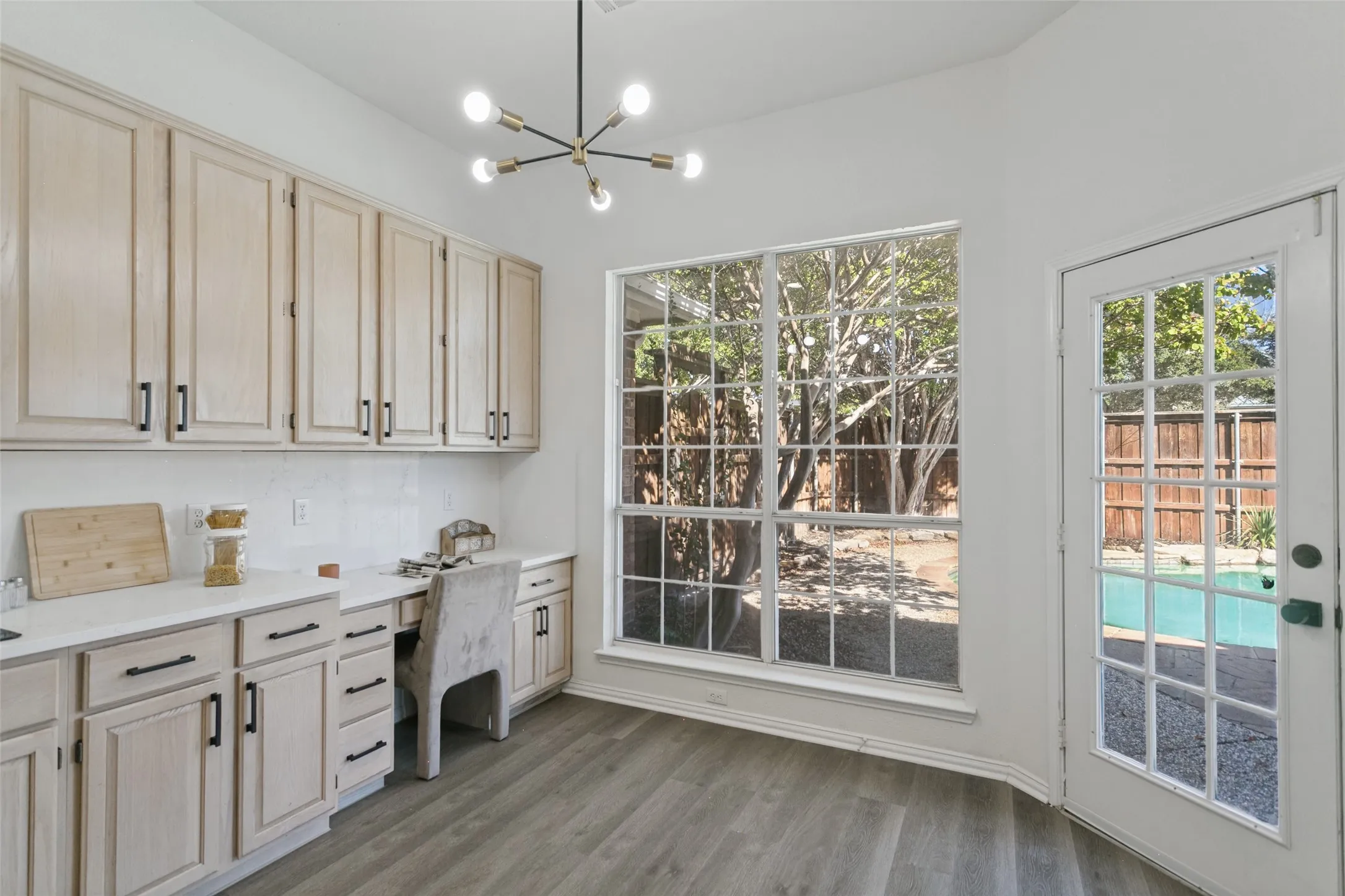 Single Family Residence For Rent in Collin County , 101 Fontana Court, Allen, Texas 75013, 3 Bedroom, 3 Bathroom, 2 Garage spaces, 2,197 Sqft, built in 1996, mls#21418854, Real Estate Agent in Allen, Homes For Rent in Collin county, Homes For Rent in Allen, Realtor in Allen Texas, Real Estate Brokerage Independent Realty Texas, Luminita Cordes Realtor