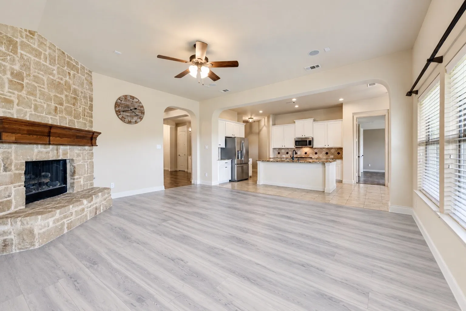 Single Family Residence For Rent in Tarrant County , 7327 Compas, Grand Prairie, Texas 75054, 3 Bedroom, 2 Bathroom, 2 Garage spaces, 2,481 Sqft, built in 2008, mls#21416986, Real Estate Agent in Grand Prairie, Homes For Rent in Tarrant county, Homes For Rent in Grand Prairie, Realtor in Grand Prairie Texas, Real Estate Brokerage Independent Realty Texas, Luminita Cordes Realtor