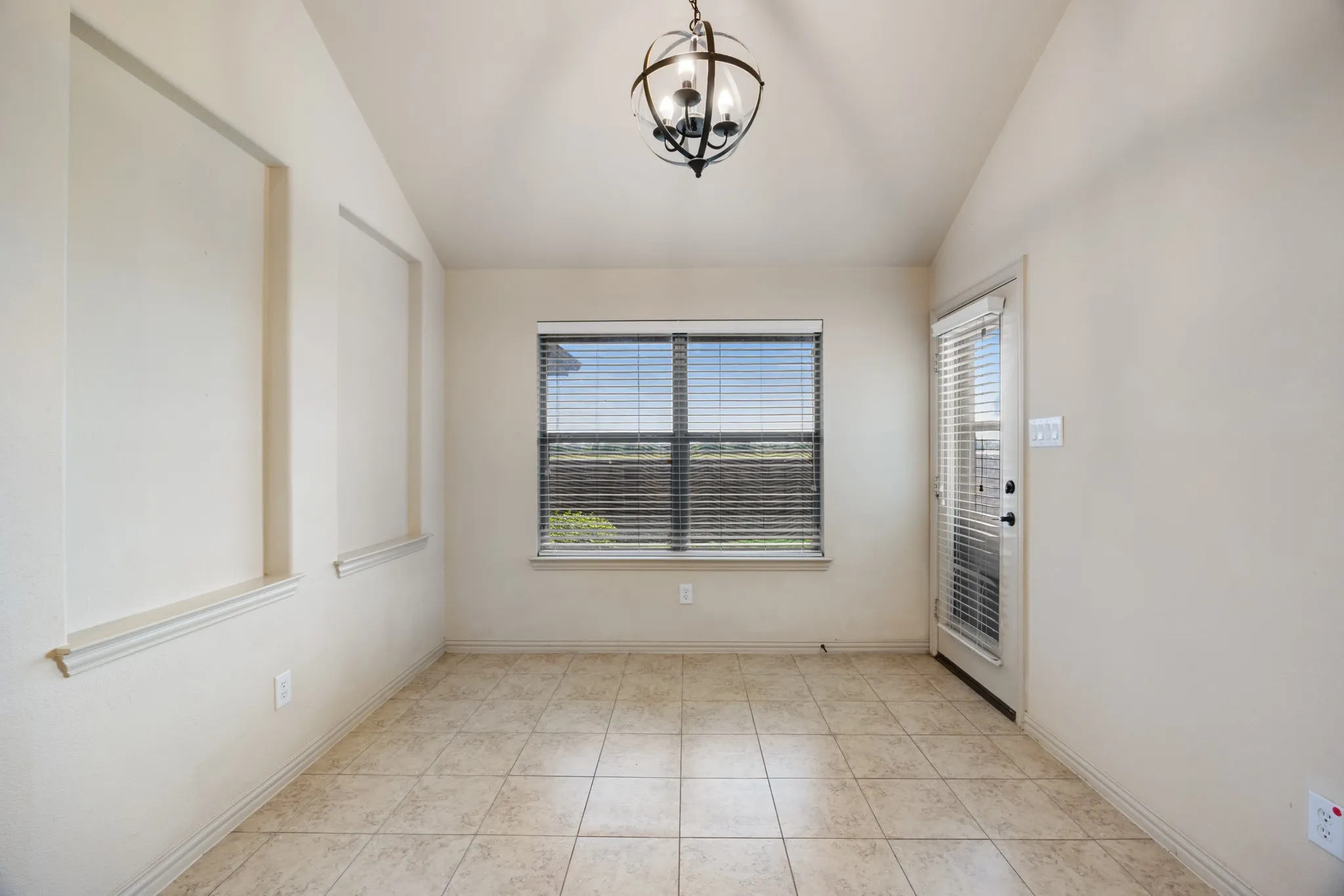 Single Family Residence For Rent in Tarrant County , 7327 Compas, Grand Prairie, Texas 75054, 3 Bedroom, 2 Bathroom, 2 Garage spaces, 2,481 Sqft, built in 2008, mls#21416986, Real Estate Agent in Grand Prairie, Homes For Rent in Tarrant county, Homes For Rent in Grand Prairie, Realtor in Grand Prairie Texas, Real Estate Brokerage Independent Realty Texas, Luminita Cordes Realtor
