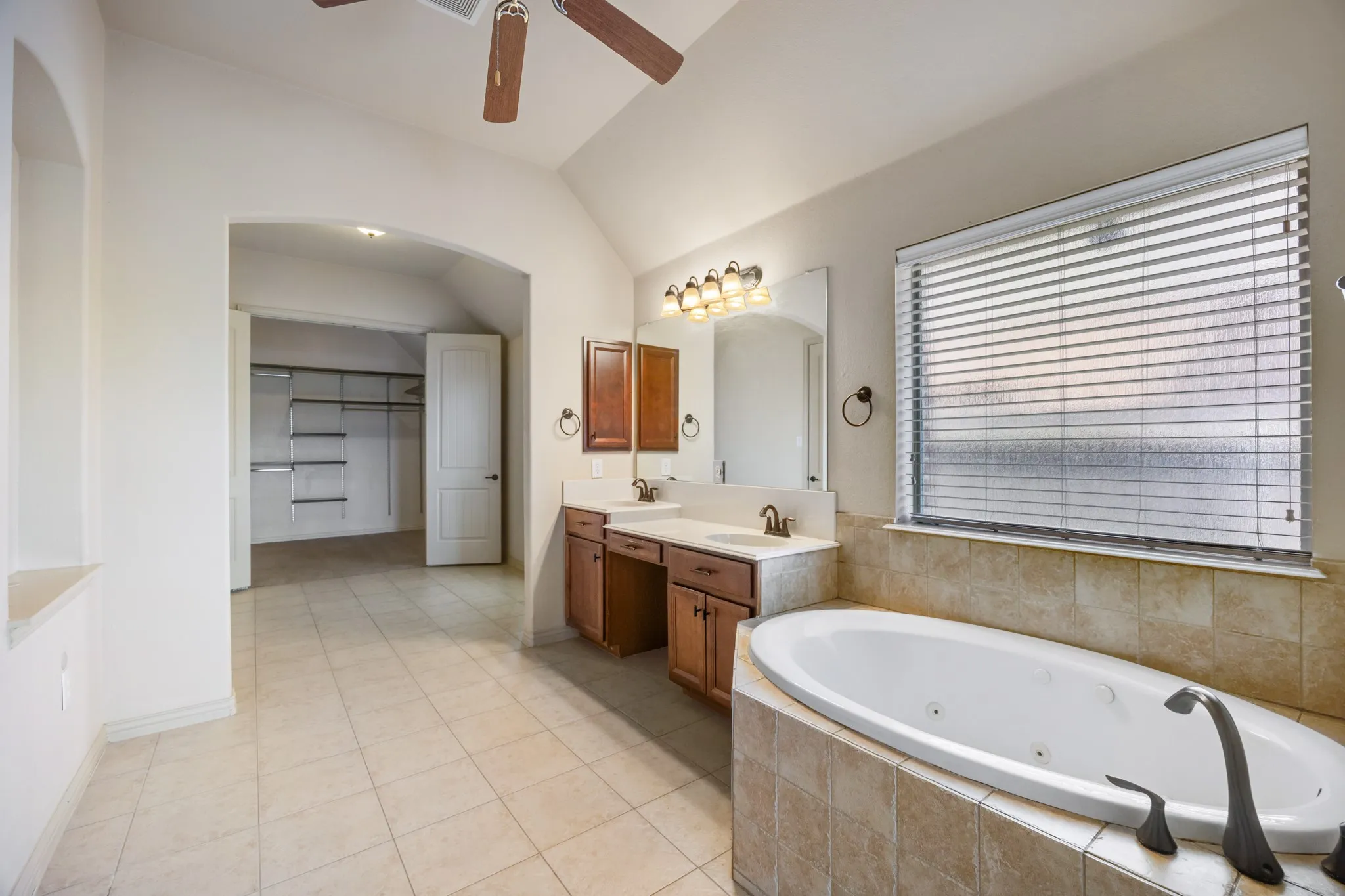 Single Family Residence For Rent in Tarrant County , 7327 Compas, Grand Prairie, Texas 75054, 3 Bedroom, 2 Bathroom, 2 Garage spaces, 2,481 Sqft, built in 2008, mls#21416986, Real Estate Agent in Grand Prairie, Homes For Rent in Tarrant county, Homes For Rent in Grand Prairie, Realtor in Grand Prairie Texas, Real Estate Brokerage Independent Realty Texas, Luminita Cordes Realtor