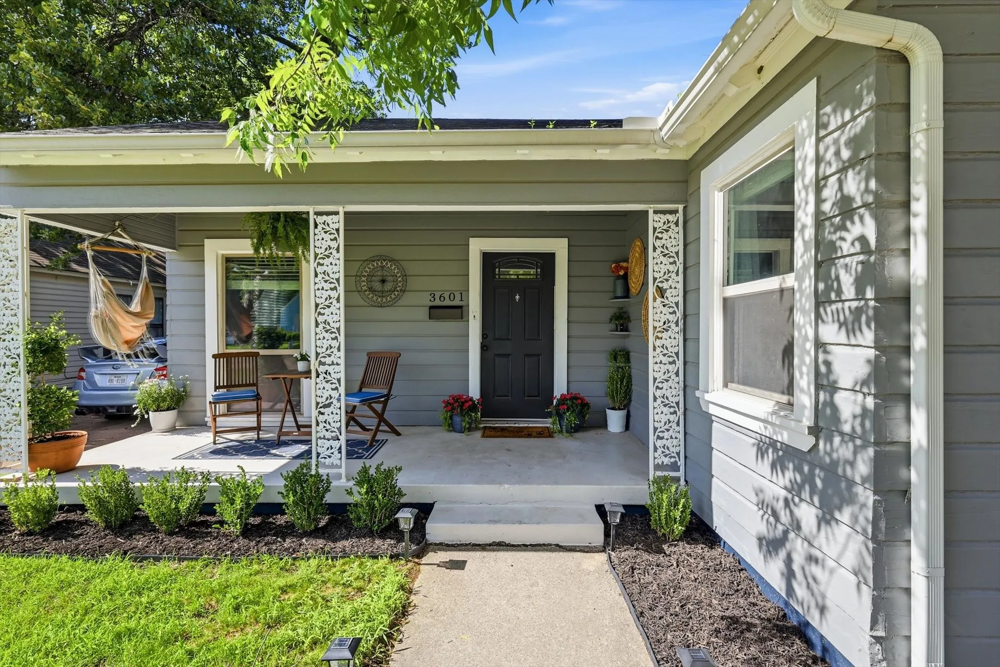Single Family Residence For Sale in Tarrant County , 3601 Primrose Avenue, Fort Worth, Texas 76111, 3 Bedroom, 2 Bathroom, Garage spaces, 1,614 Sqft, built in 1940, mls#21418175, Real Estate Agent in Fort Worth, Homes For Sale in Tarrant county, Homes For Sale in Fort Worth, Realtor in Fort Worth Texas, Real Estate Brokerage Independent Realty Texas, Luminita Cordes Realtor