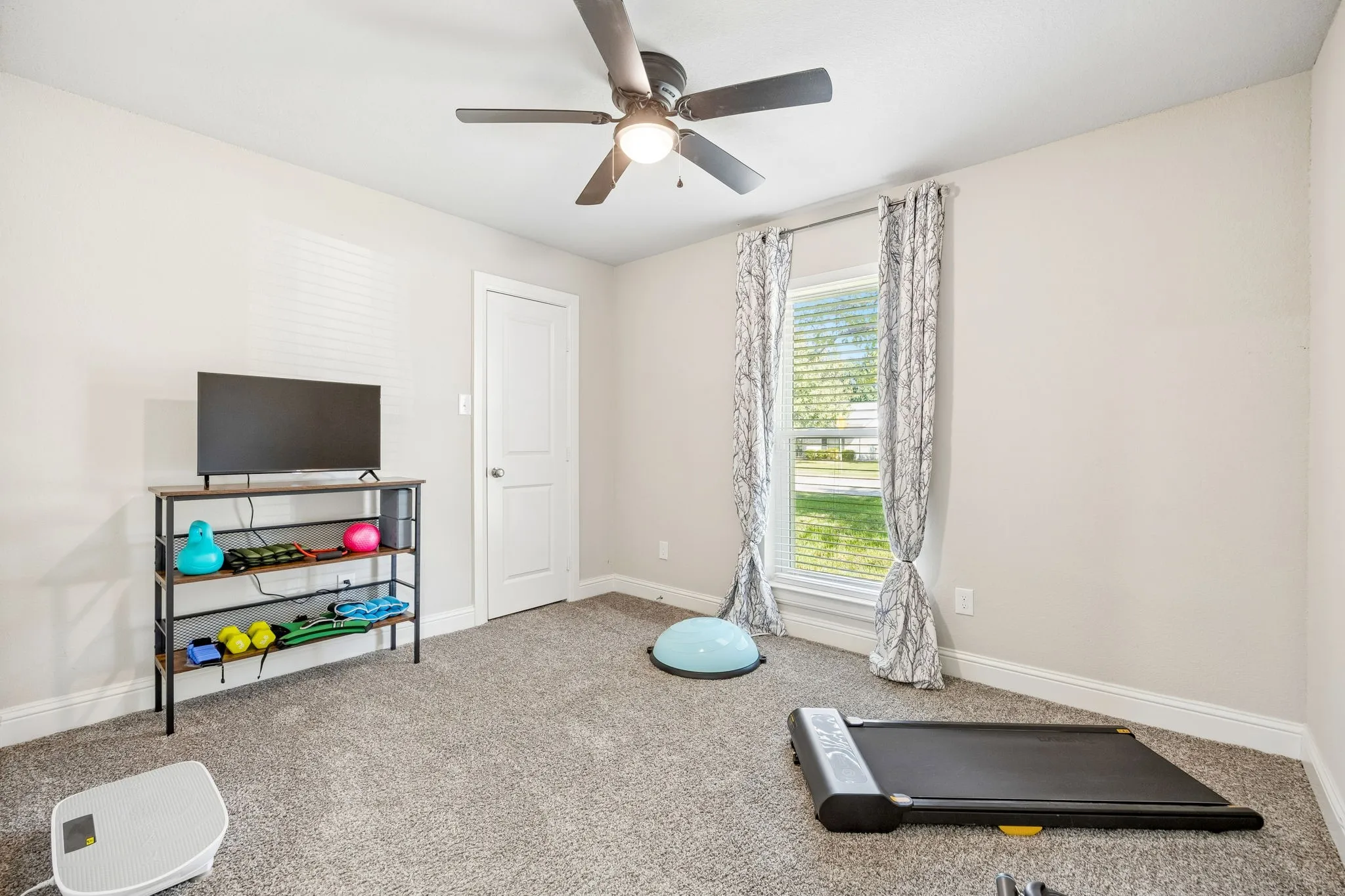 Single Family Residence For Sale in Tarrant County , 5521 Galway Lane, North Richland Hills, Texas 76180, 4 Bedroom, 2 Bathroom, 1 Garage spaces, 1,577 Sqft, built in 1970, mls#21418966, Real Estate Agent in North Richland Hills, Homes For Sale in Tarrant county, Homes For Sale in North Richland Hills, Realtor in North Richland Hills Texas, Real Estate Brokerage Independent Realty Texas, Luminita Cordes Realtor