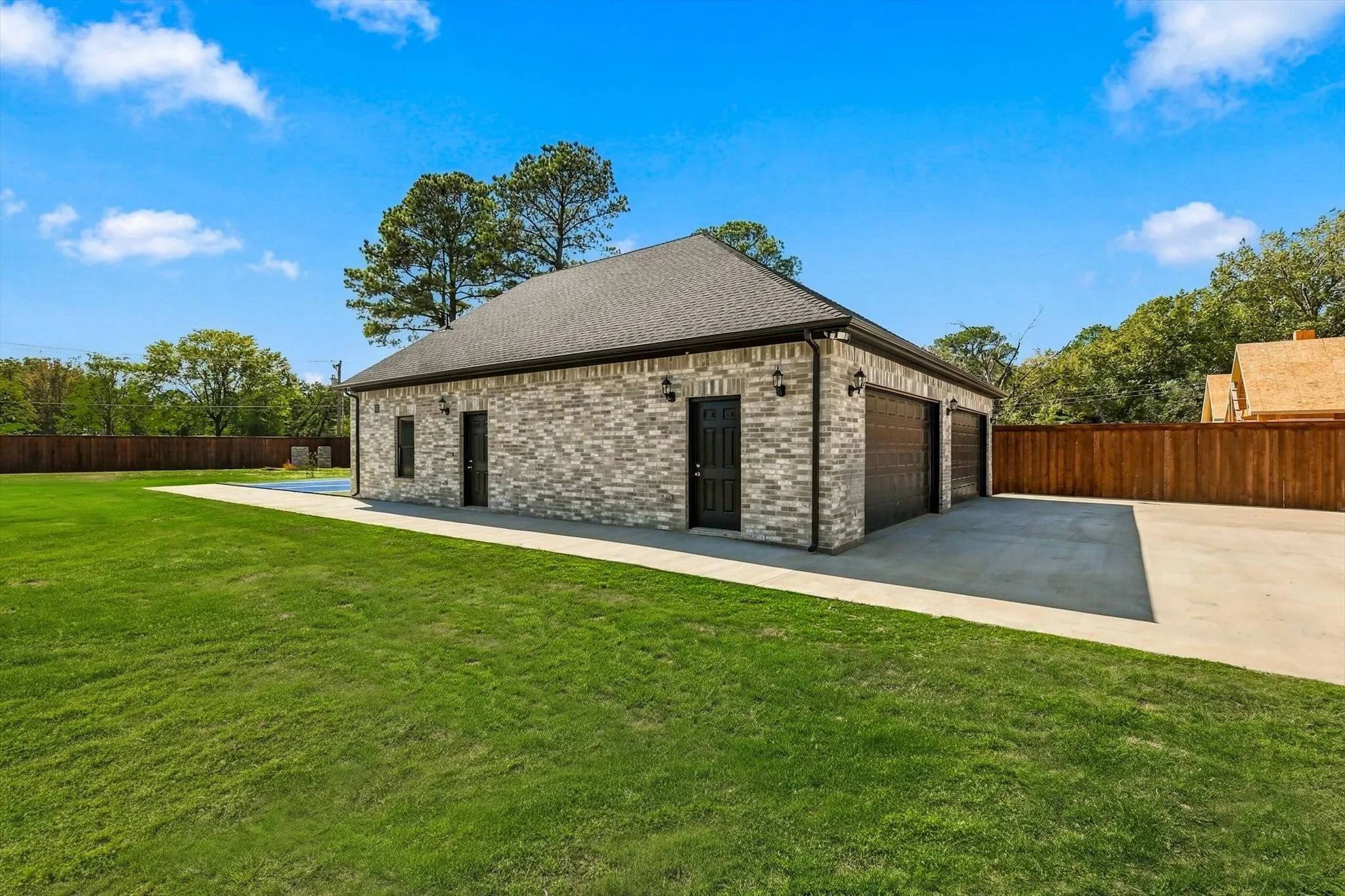 Single Family Residence For Sale in Tarrant County , 5200 Waterview Drive, Arlington, Texas 76016, 5 Bedroom, 4 Bathroom, 8 Garage spaces, 4,081 Sqft, built in 2026, mls#21417635, Real Estate Agent in Arlington, Homes For Sale in Tarrant county, Homes For Sale in Arlington, Realtor in Arlington Texas, Real Estate Brokerage Independent Realty Texas, Luminita Cordes Realtor