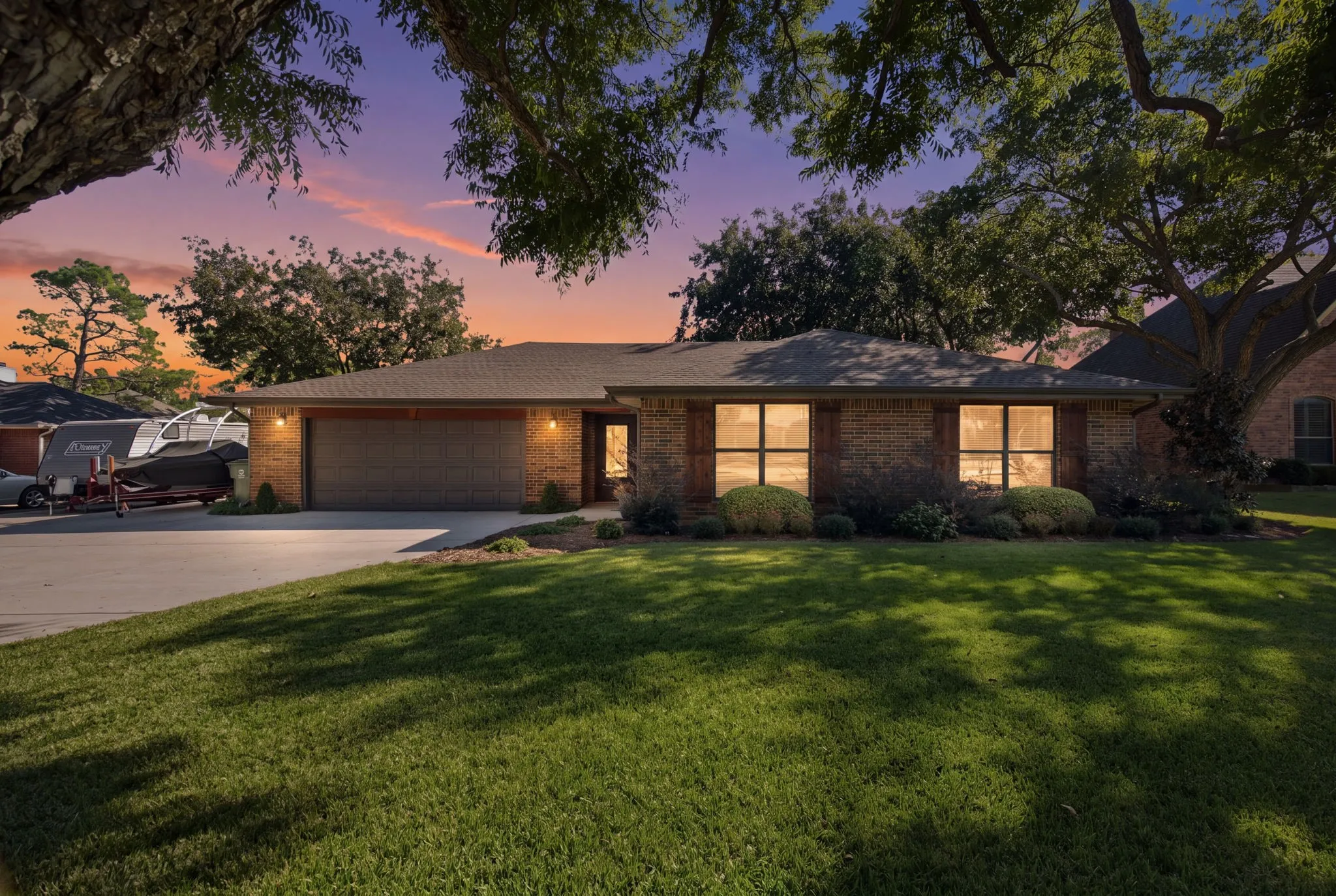 Single Family Residence For Sale in Denton County , 4614 Spruce Street, Flower Mound, Texas 75028, 3 Bedroom, 2 Bathroom, 2 Garage spaces, 1,875 Sqft, built in 1984, mls#21416957, Real Estate Agent in Flower Mound, Homes For Sale in Denton county, Homes For Sale in Flower Mound, Realtor in Flower Mound Texas, Real Estate Brokerage Independent Realty Texas, Luminita Cordes Realtor