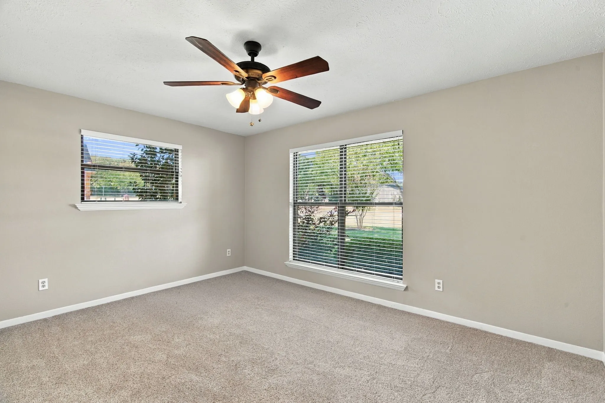 Single Family Residence For Sale in Denton County , 4614 Spruce Street, Flower Mound, Texas 75028, 3 Bedroom, 2 Bathroom, 2 Garage spaces, 1,875 Sqft, built in 1984, mls#21416957, Real Estate Agent in Flower Mound, Homes For Sale in Denton county, Homes For Sale in Flower Mound, Realtor in Flower Mound Texas, Real Estate Brokerage Independent Realty Texas, Luminita Cordes Realtor