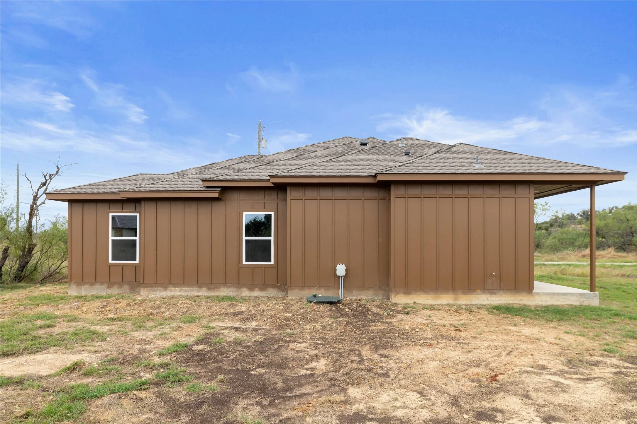 Single Family Residence For Sale in Brown County , 7605 Safe Harbor Drive, Brownwood, Texas 76801, 3 Bedroom, 2 Bathroom, 2 Garage spaces, 1,580 Sqft, built in 2023, mls#21399934, Real Estate Agent in Brownwood, Homes For Sale in Brown county, Homes For Sale in Brownwood, Realtor in Brownwood Texas, Real Estate Brokerage Independent Realty Texas, Luminita Cordes Realtor