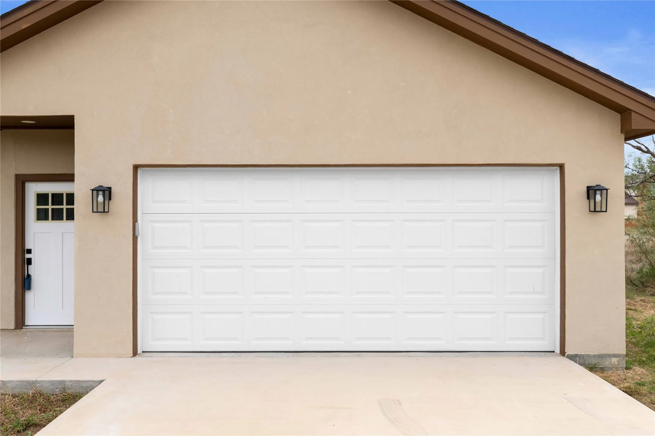 Single Family Residence For Sale in Brown County , 7605 Safe Harbor Drive, Brownwood, Texas 76801, 3 Bedroom, 2 Bathroom, 2 Garage spaces, 1,580 Sqft, built in 2023, mls#21399934, Real Estate Agent in Brownwood, Homes For Sale in Brown county, Homes For Sale in Brownwood, Realtor in Brownwood Texas, Real Estate Brokerage Independent Realty Texas, Luminita Cordes Realtor
