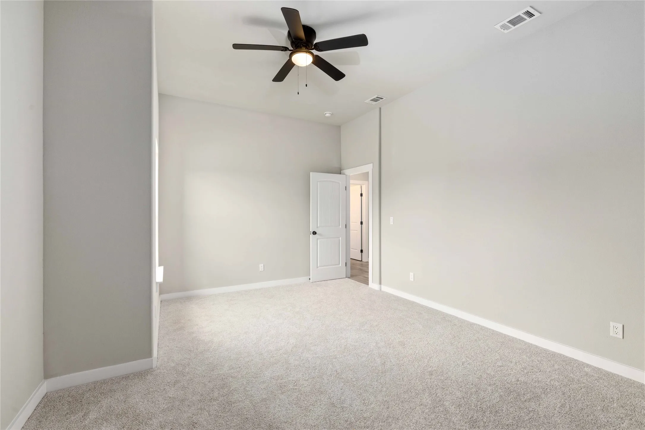 Single Family Residence For Sale in Brown County , 7605 Safe Harbor Drive, Brownwood, Texas 76801, 3 Bedroom, 2 Bathroom, 2 Garage spaces, 1,580 Sqft, built in 2023, mls#21399934, Real Estate Agent in Brownwood, Homes For Sale in Brown county, Homes For Sale in Brownwood, Realtor in Brownwood Texas, Real Estate Brokerage Independent Realty Texas, Luminita Cordes Realtor