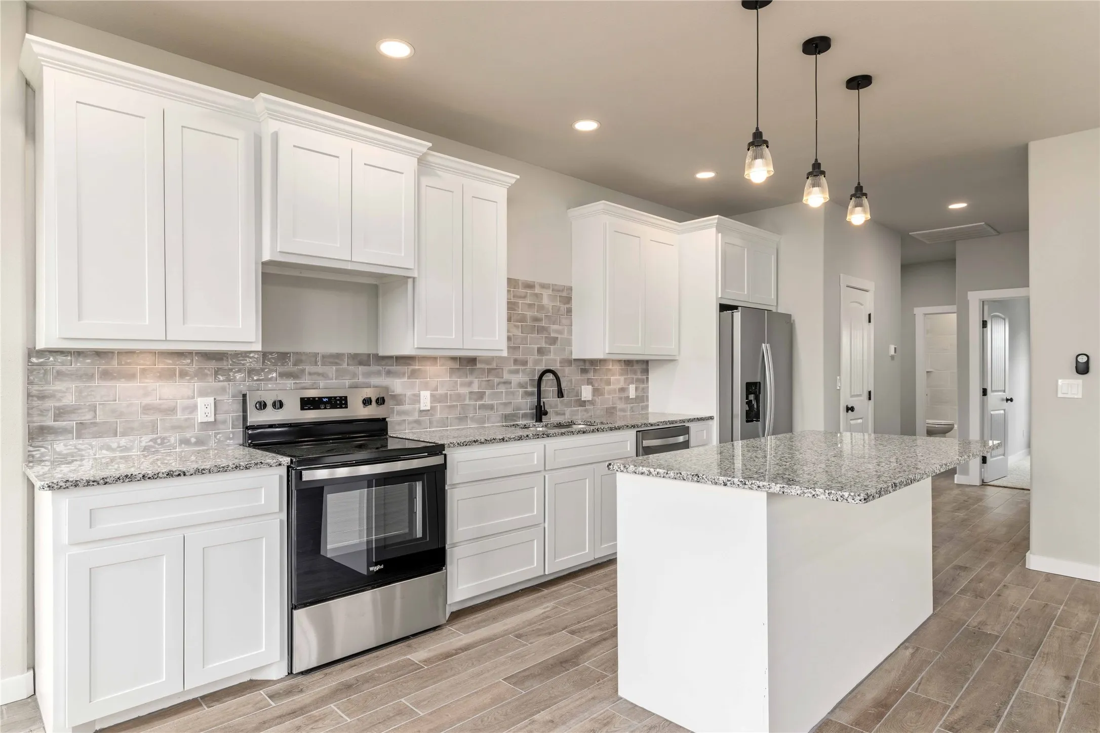 Single Family Residence For Sale in Brown County , 7605 Safe Harbor Drive, Brownwood, Texas 76801, 3 Bedroom, 2 Bathroom, 2 Garage spaces, 1,580 Sqft, built in 2023, mls#21399934, Real Estate Agent in Brownwood, Homes For Sale in Brown county, Homes For Sale in Brownwood, Realtor in Brownwood Texas, Real Estate Brokerage Independent Realty Texas, Luminita Cordes Realtor
