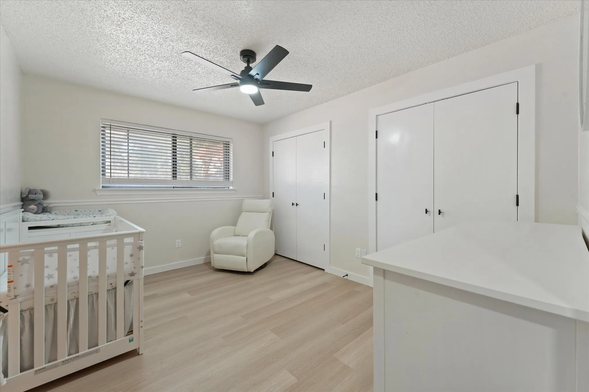 Single Family Residence For Rent in Tarrant County , 4609 Rockland Drive, Arlington, Texas 76016, 3 Bedroom, 2 Bathroom, 2 Garage spaces, 1,852 Sqft, built in 1979, mls#21419049, Real Estate Agent in Arlington, Homes For Rent in Tarrant county, Homes For Rent in Arlington, Realtor in Arlington Texas, Real Estate Brokerage Independent Realty Texas, Luminita Cordes Realtor