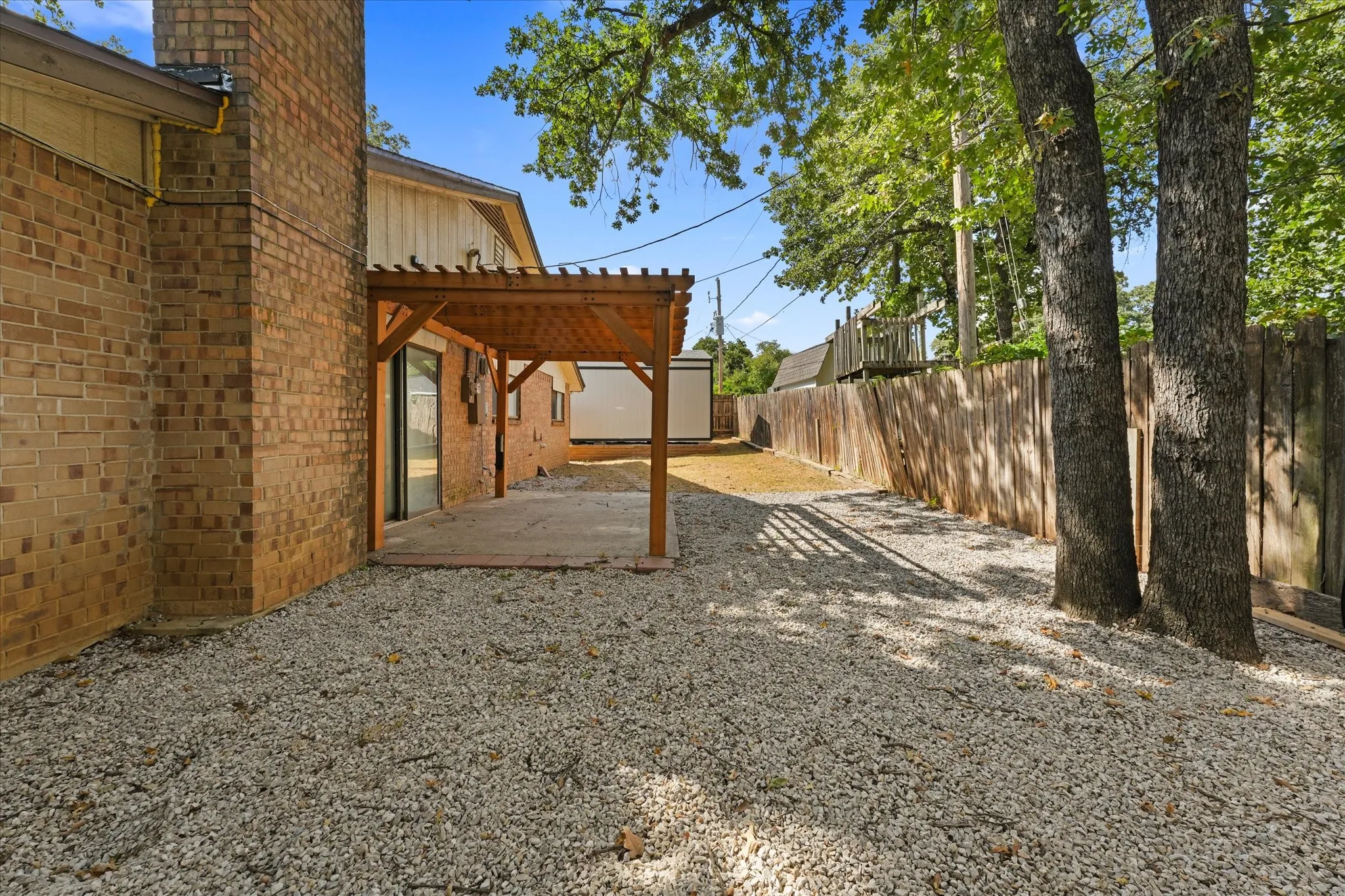 Single Family Residence For Rent in Tarrant County , 4609 Rockland Drive, Arlington, Texas 76016, 3 Bedroom, 2 Bathroom, 2 Garage spaces, 1,852 Sqft, built in 1979, mls#21419049, Real Estate Agent in Arlington, Homes For Rent in Tarrant county, Homes For Rent in Arlington, Realtor in Arlington Texas, Real Estate Brokerage Independent Realty Texas, Luminita Cordes Realtor
