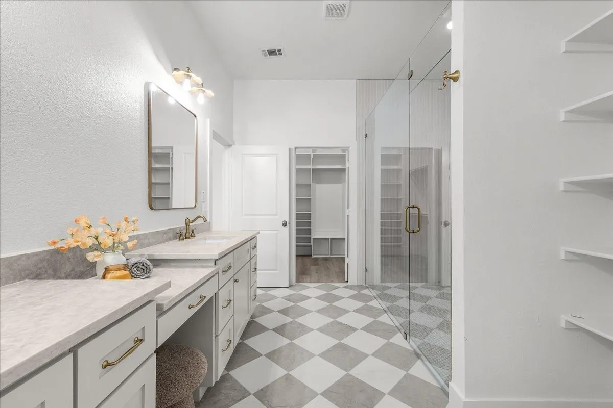 Single Family Residence For Sale in Tarrant County , 1725 Langston Street, Fort Worth, Texas 76105, 4 Bedroom, 2 Bathroom, 2 Garage spaces, 1,909 Sqft, built in 2026, mls#21419084, Real Estate Agent in Fort Worth, Homes For Sale in Tarrant county, Homes For Sale in Fort Worth, Realtor in Fort Worth Texas, Real Estate Brokerage Independent Realty Texas, Luminita Cordes Realtor