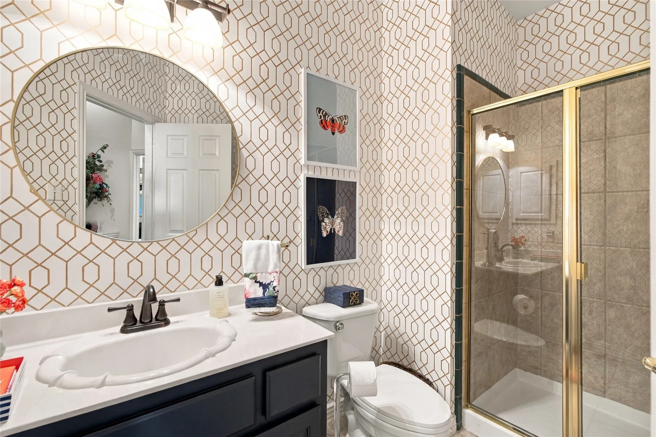 Full Bath, powder bath