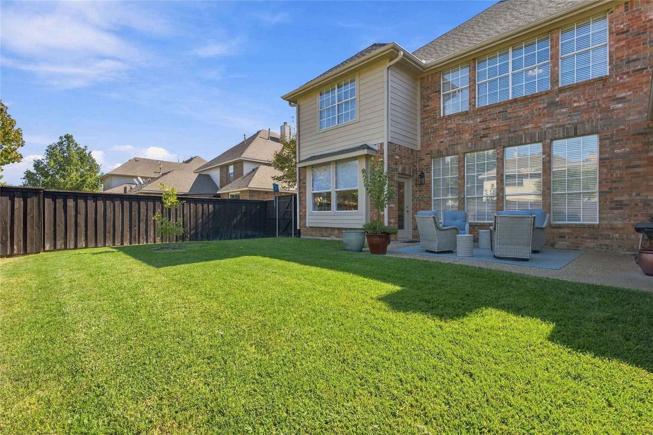 Single Family Residence For Sale in Denton County , 1428 Brookside Drive, Carrollton, Texas 75007, 5 Bedroom, 4 Bathroom, 3 Garage spaces, 4,080 Sqft, built in 1998, mls#21416437, Real Estate Agent in Carrollton, Homes For Sale in Denton county, Homes For Sale in Carrollton, Realtor in Carrollton Texas, Real Estate Brokerage Independent Realty Texas, Luminita Cordes Realtor