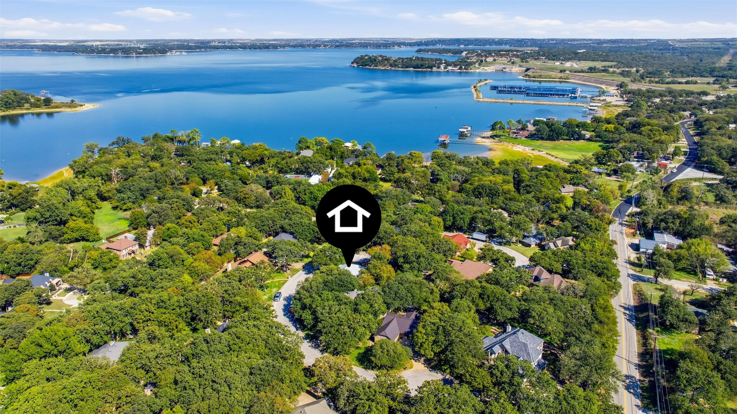 Single Family Residence For Sale in Tarrant County , 428 Lake Terrace Drive, Azle, Texas 76020, 3 Bedroom, 2 Bathroom, 2 Garage spaces, 2,069 Sqft, built in 2018, mls#21419020, Real Estate Agent in Azle, Homes For Sale in Tarrant county, Homes For Sale in Azle, Realtor in Azle Texas, Real Estate Brokerage Independent Realty Texas, Luminita Cordes Realtor