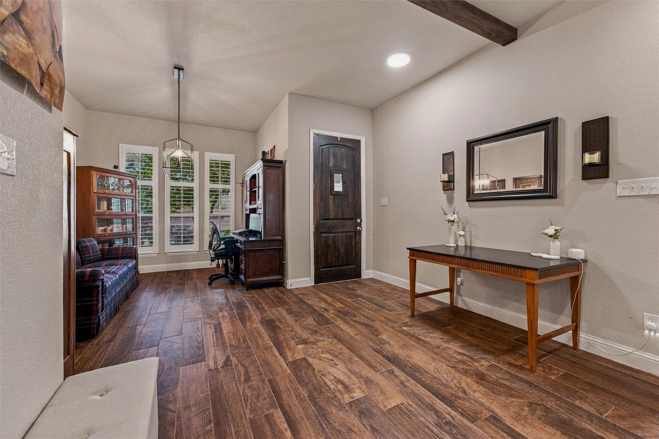 Single Family Residence For Sale in Tarrant County , 428 Lake Terrace Drive, Azle, Texas 76020, 3 Bedroom, 2 Bathroom, 2 Garage spaces, 2,069 Sqft, built in 2018, mls#21419020, Real Estate Agent in Azle, Homes For Sale in Tarrant county, Homes For Sale in Azle, Realtor in Azle Texas, Real Estate Brokerage Independent Realty Texas, Luminita Cordes Realtor