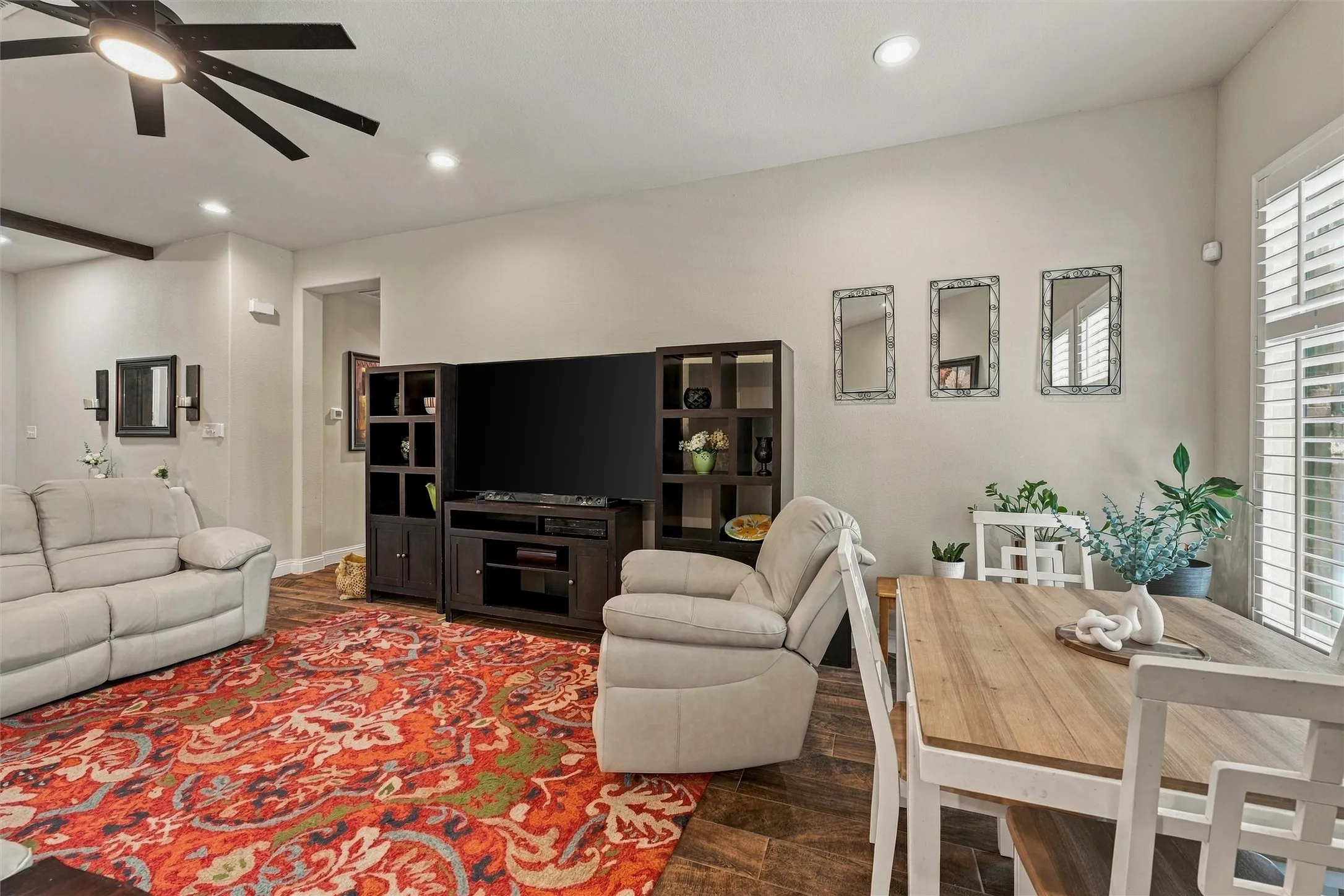 Single Family Residence For Sale in Tarrant County , 428 Lake Terrace Drive, Azle, Texas 76020, 3 Bedroom, 2 Bathroom, 2 Garage spaces, 2,069 Sqft, built in 2018, mls#21419020, Real Estate Agent in Azle, Homes For Sale in Tarrant county, Homes For Sale in Azle, Realtor in Azle Texas, Real Estate Brokerage Independent Realty Texas, Luminita Cordes Realtor