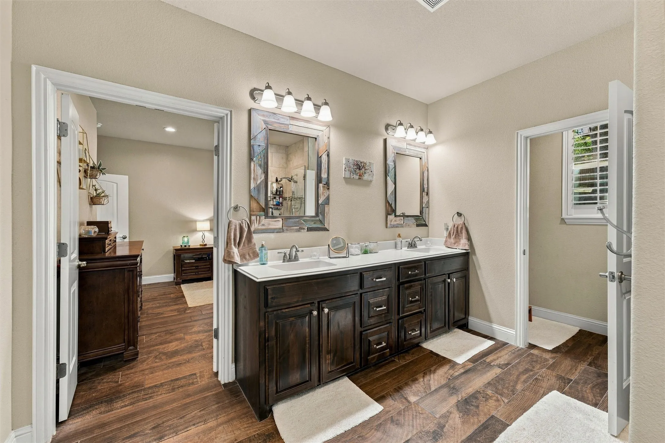 Single Family Residence For Sale in Tarrant County , 428 Lake Terrace Drive, Azle, Texas 76020, 3 Bedroom, 2 Bathroom, 2 Garage spaces, 2,069 Sqft, built in 2018, mls#21419020, Real Estate Agent in Azle, Homes For Sale in Tarrant county, Homes For Sale in Azle, Realtor in Azle Texas, Real Estate Brokerage Independent Realty Texas, Luminita Cordes Realtor