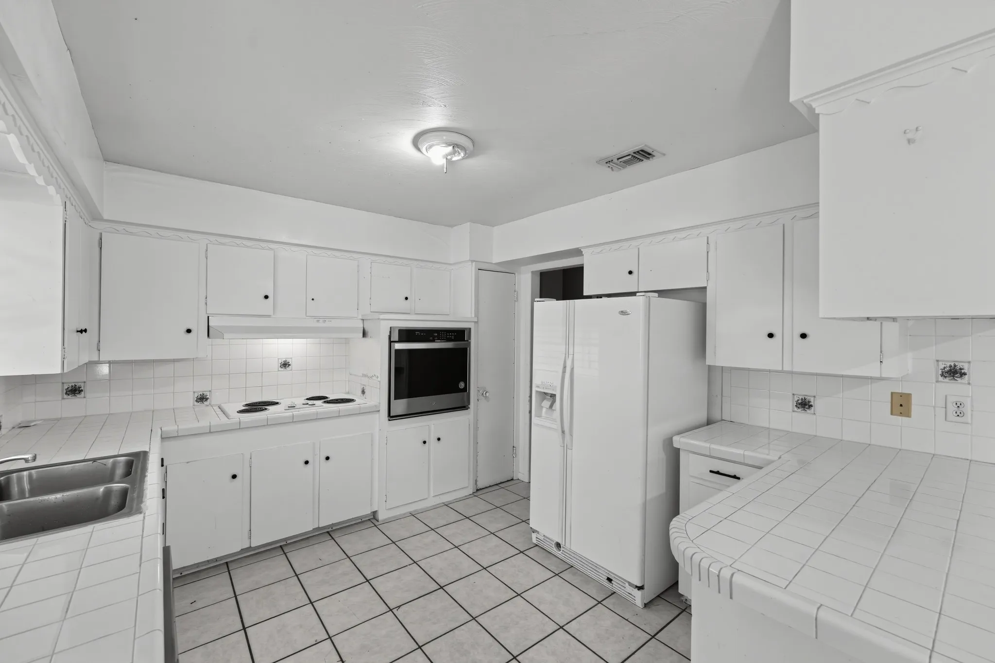 Single Family Residence For Sale in Dallas County , 2910 Grove Street, Irving, Texas 75060, 3 Bedroom, 2 Bathroom, Garage spaces, 1,368 Sqft, built in 1960, mls#21419167, Real Estate Agent in Irving, Homes For Sale in Dallas county, Homes For Sale in Irving, Realtor in Irving Texas, Real Estate Brokerage Independent Realty Texas, Luminita Cordes Realtor